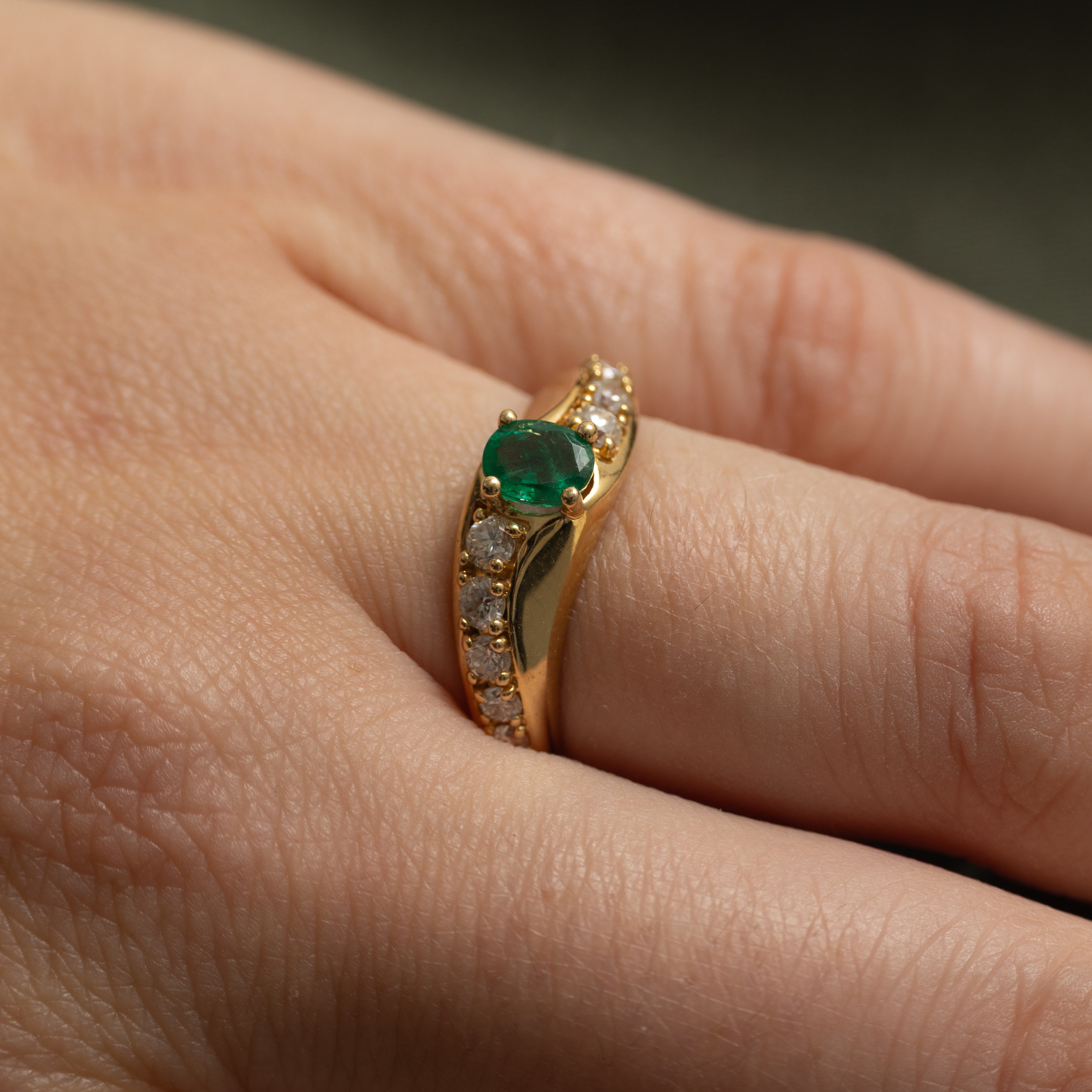18k Emerald & Diamond Wavy Ring | 0.26ct, 0.35ctw | SZ 6