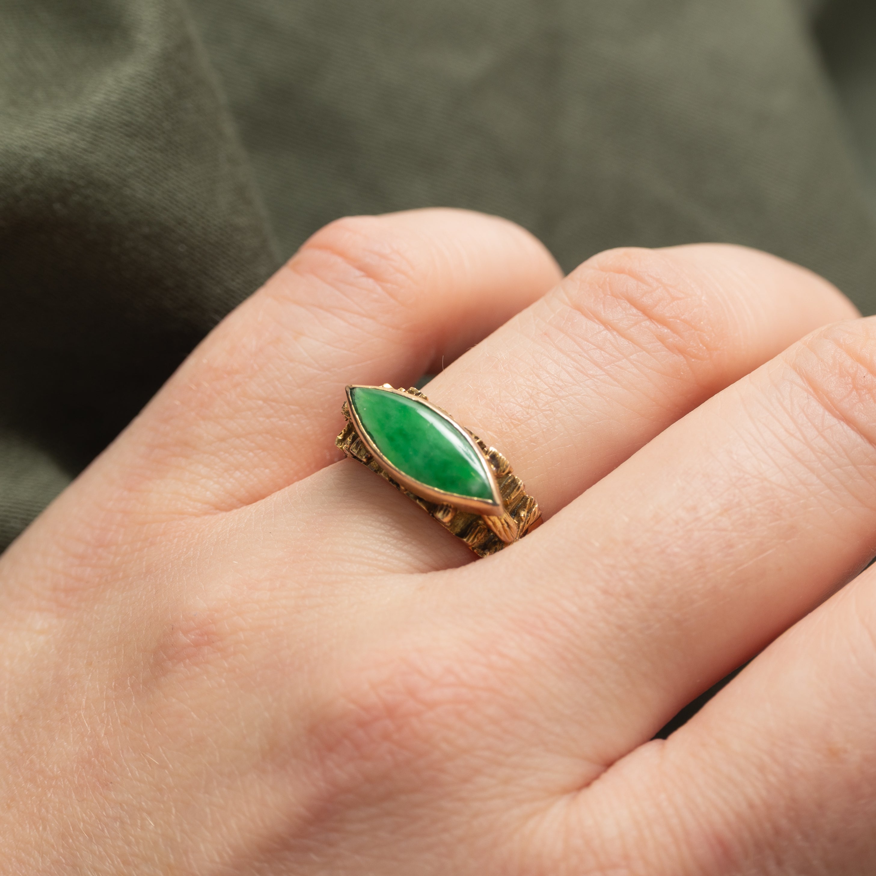 Bezel Set East West Jadeite Textured Ring | 1.5ct | SZ 6.5 |