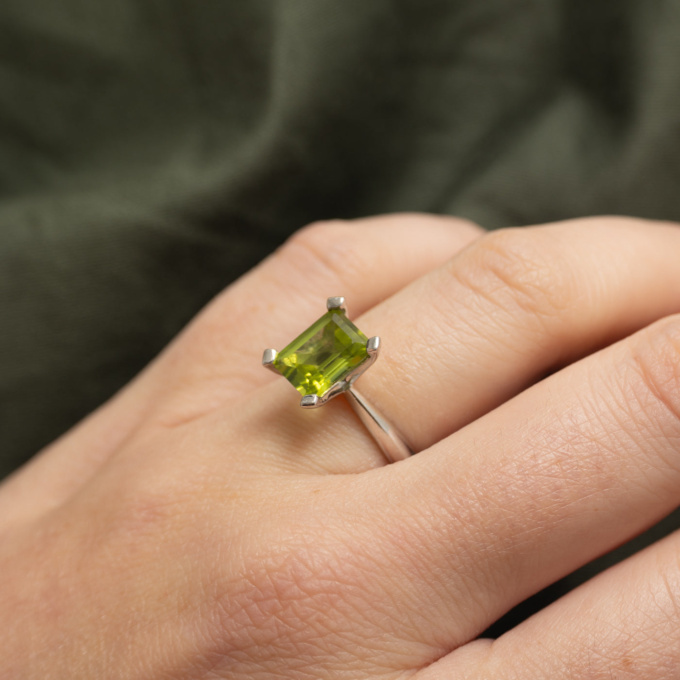 Single Stone Peridot Ring | 2.80ct | SZ 5