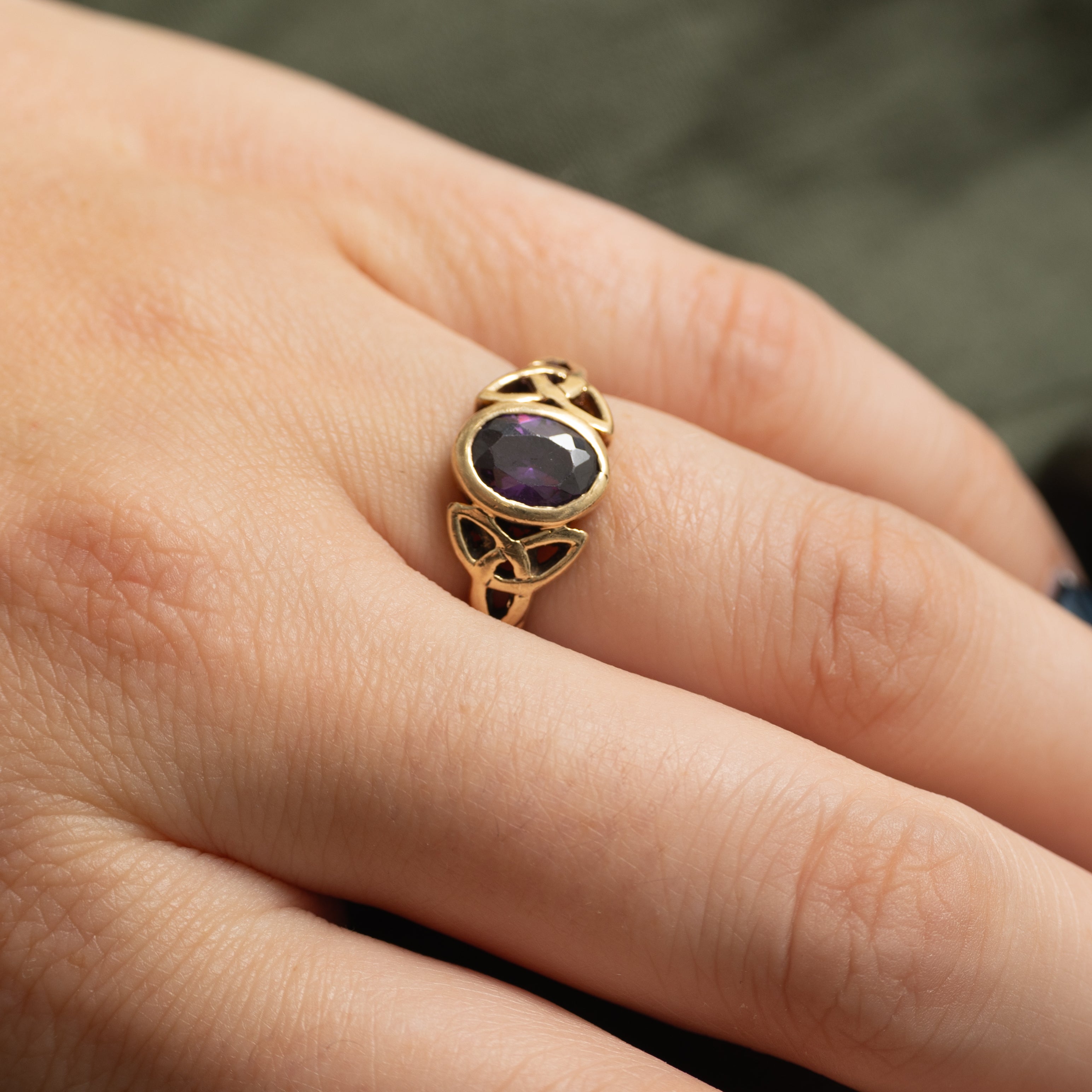 Bezel Set Amethyst Celtic Ring | 0.42ct | SZ 5.75