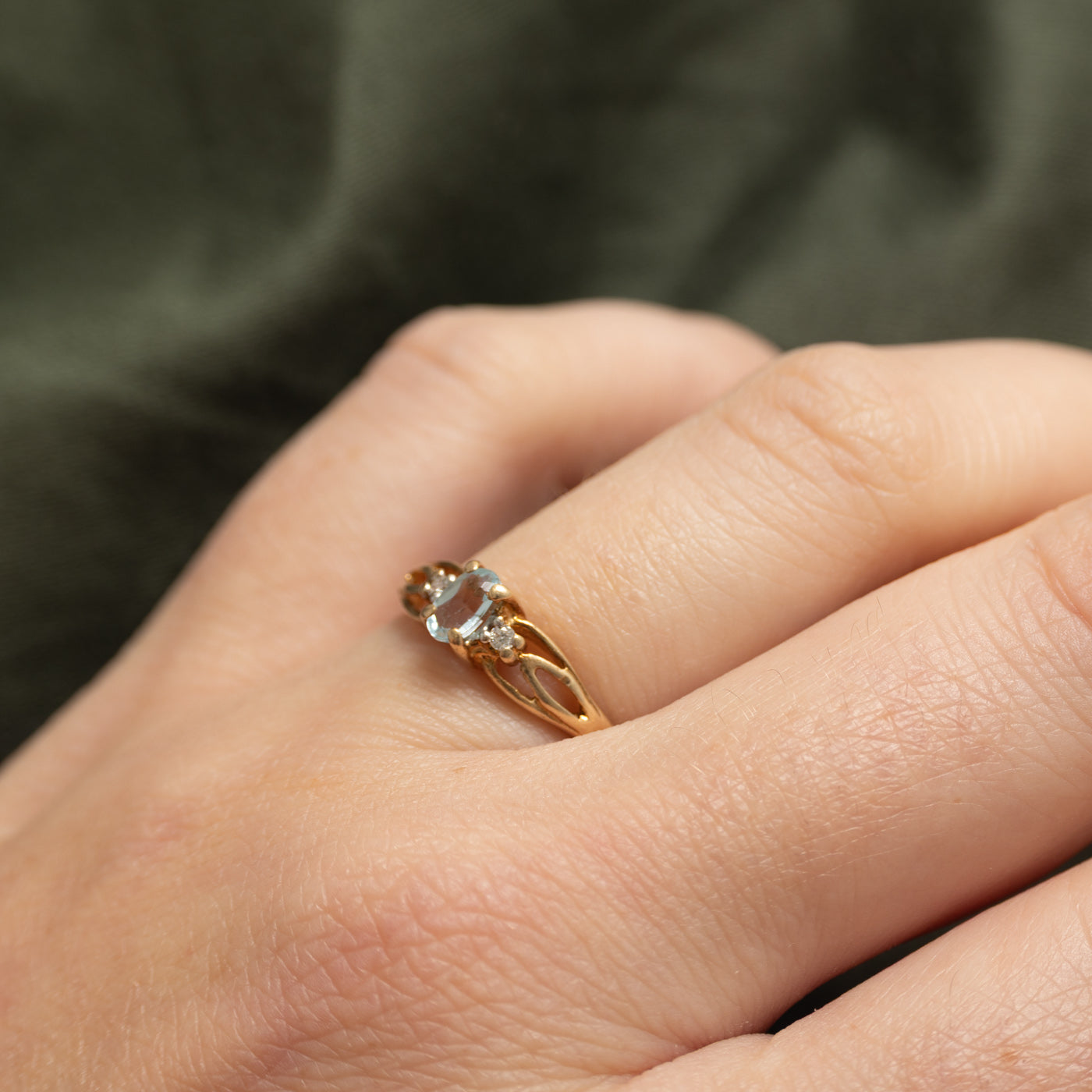 Aquamarine & Diamond Openwork Ring | 0.24ct, 0.03ct | SZ 6.5