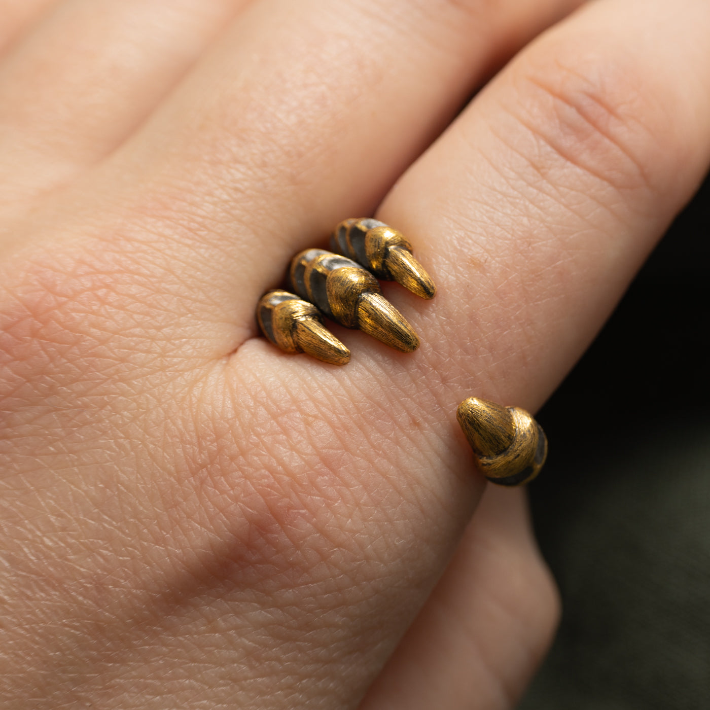24k Yellow Gold Claw Ring | SZ 9.5