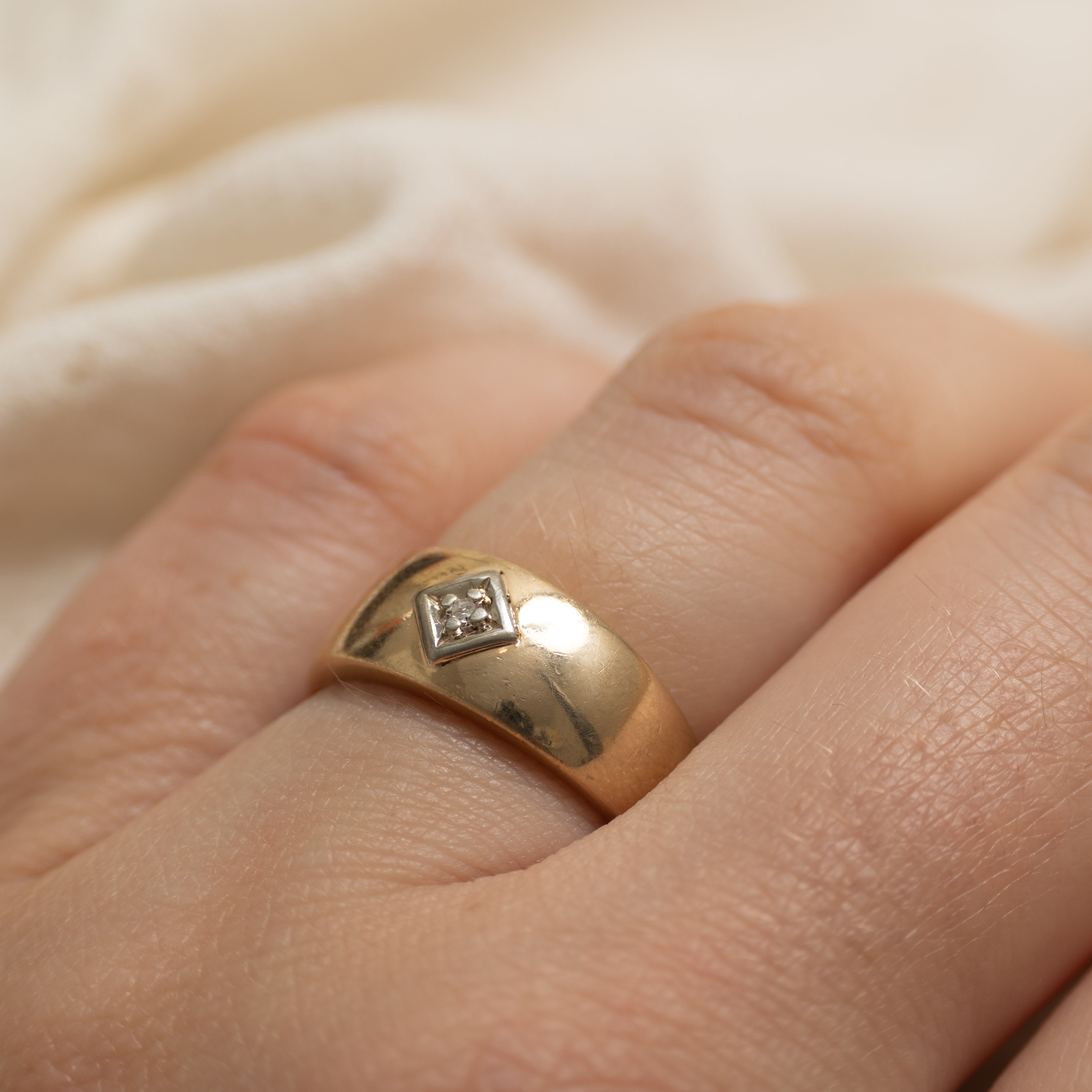 10k Star Set Diamond Geometric Ring | SZ 5.75