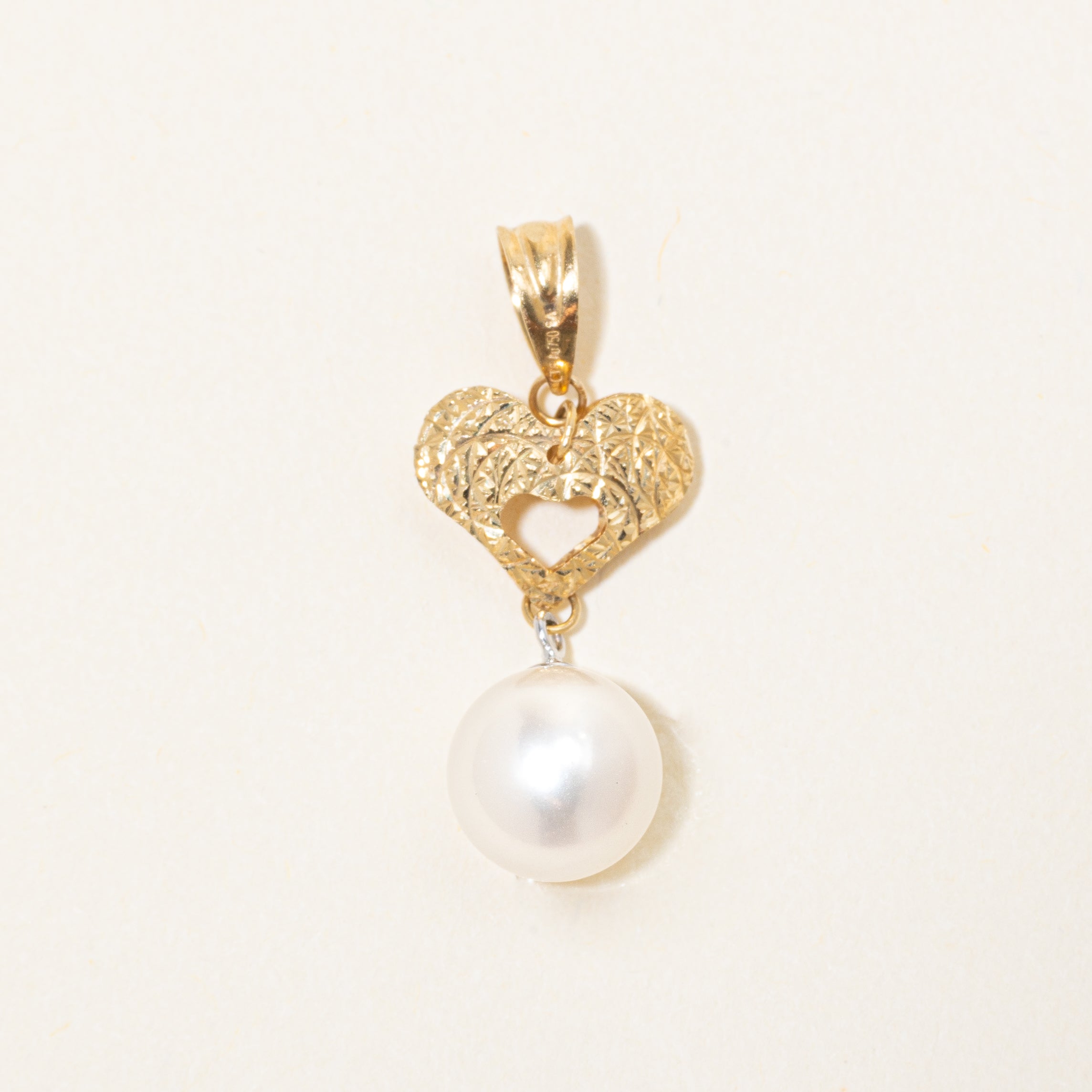 Pearl Dangle Heart Pendant