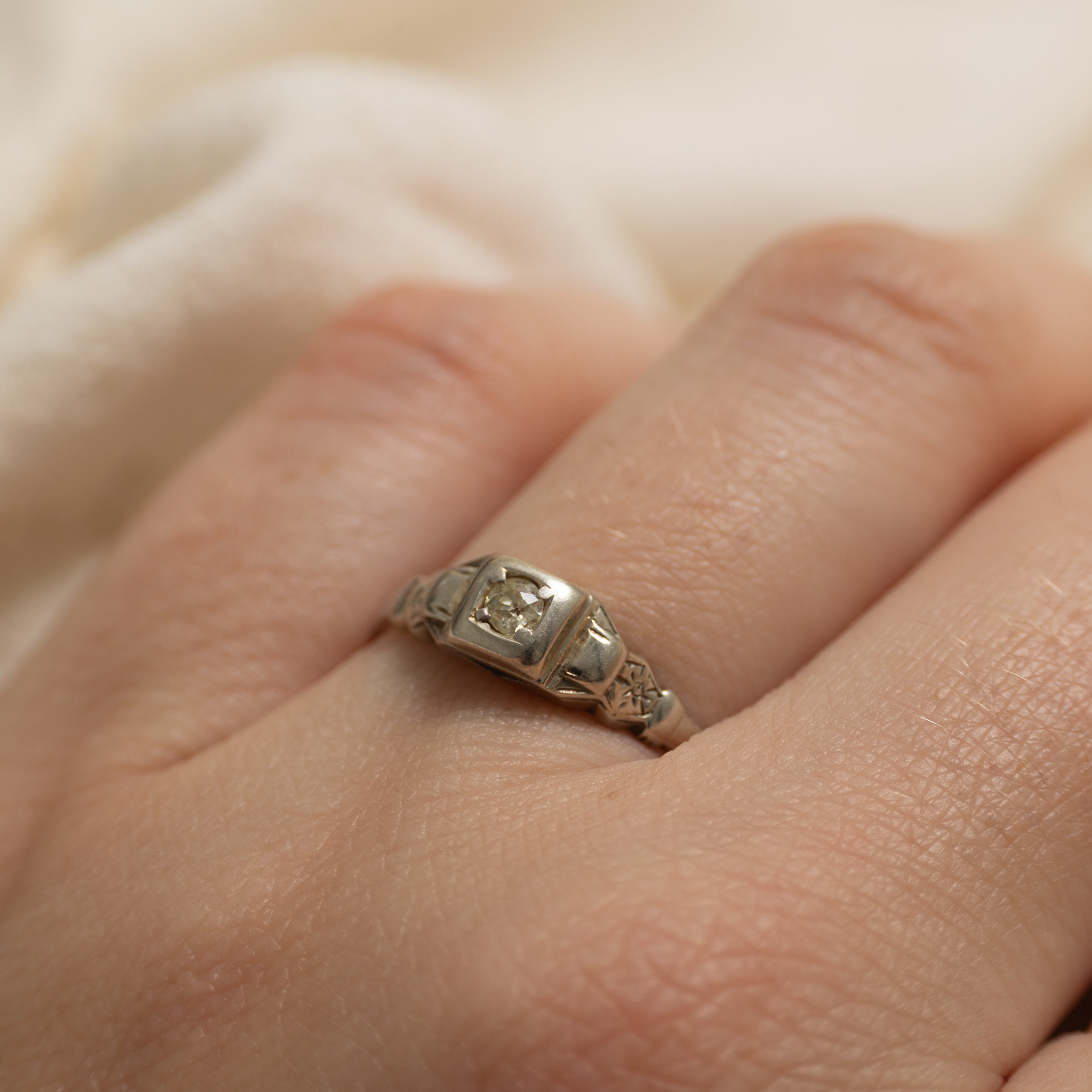 18k Diamond Engraved Ring | SZ 8