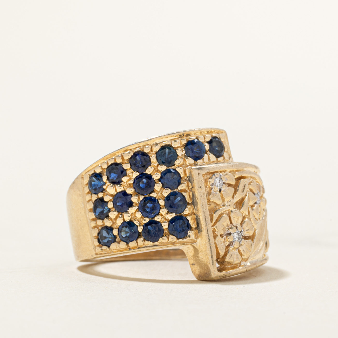 Sapphire Grid & Diamond Scattered Engraved Flower Ring | 1.10ctw, 0.04ctw | SZ 7