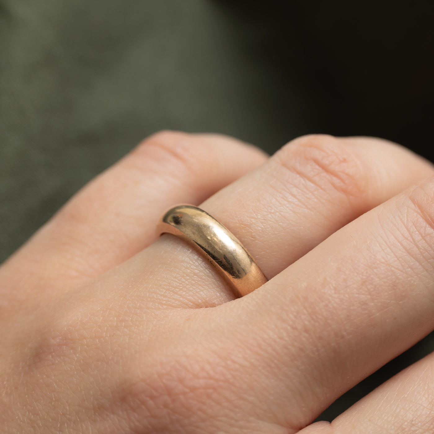 10k Yellow Gold Band | 5.55mm | SZ 8.5