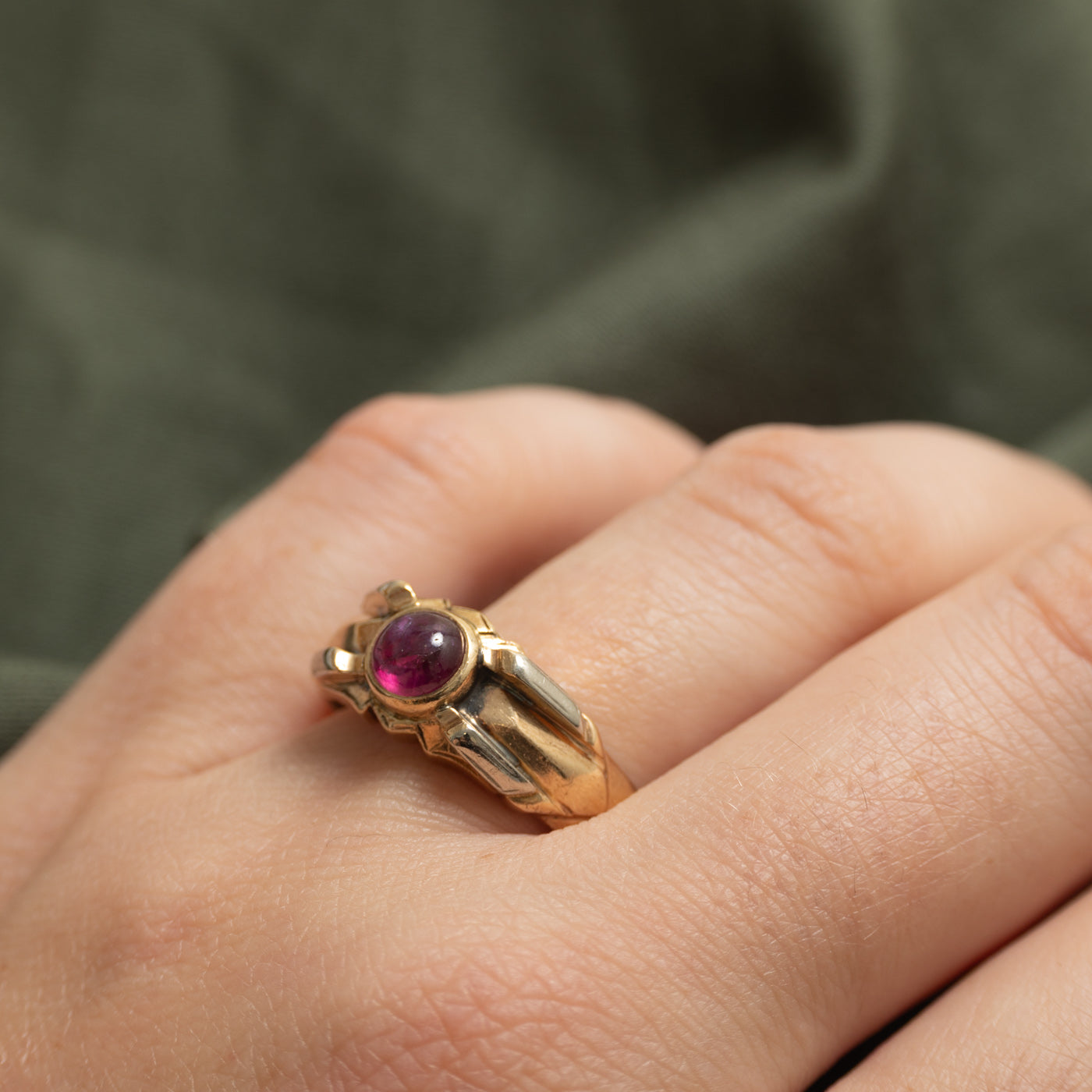 Bezel Set Cabochon Ruby Grooved Ring | 1.24ct | SZ 10