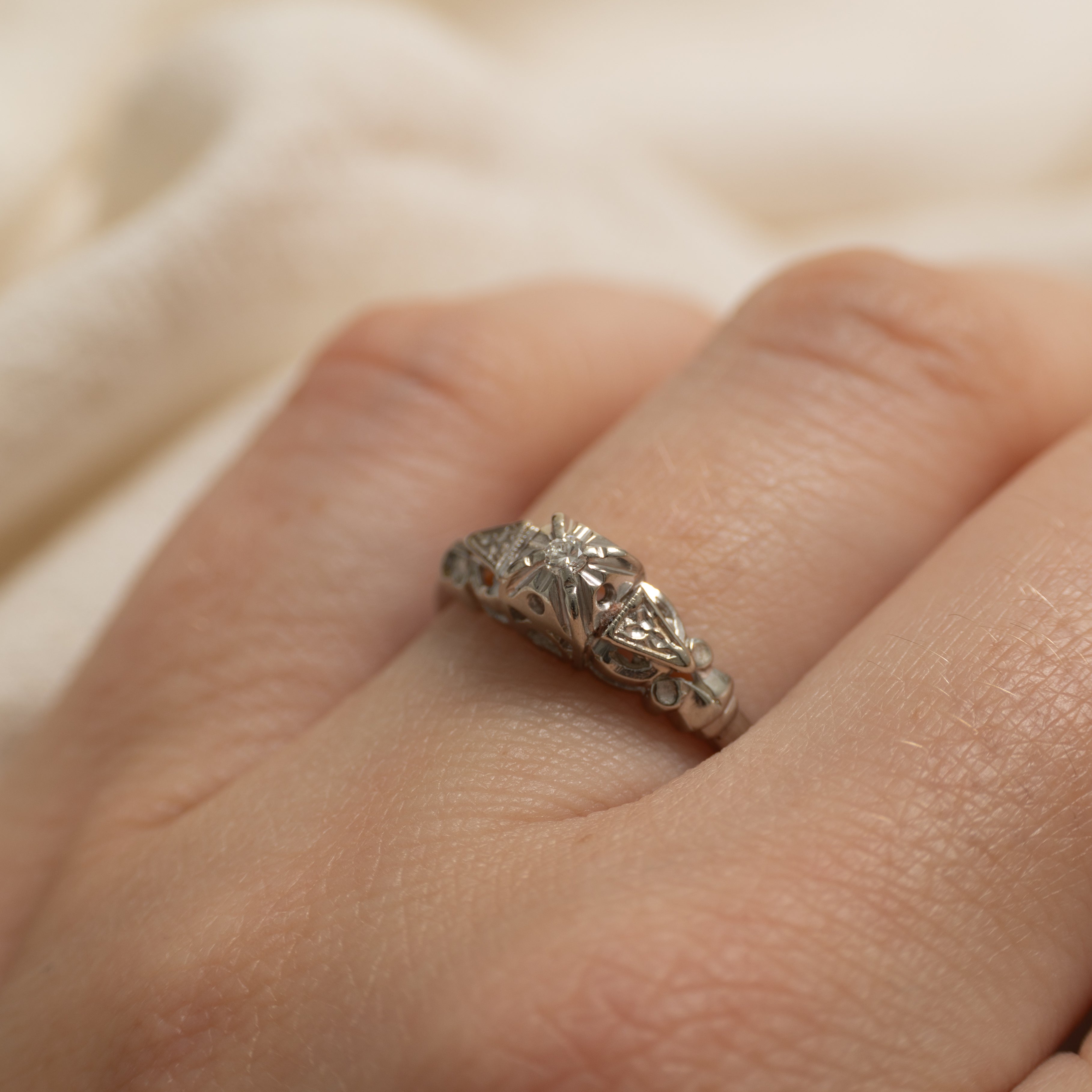 18k Illusion Set Diamond Ornate Ring | SZ 6