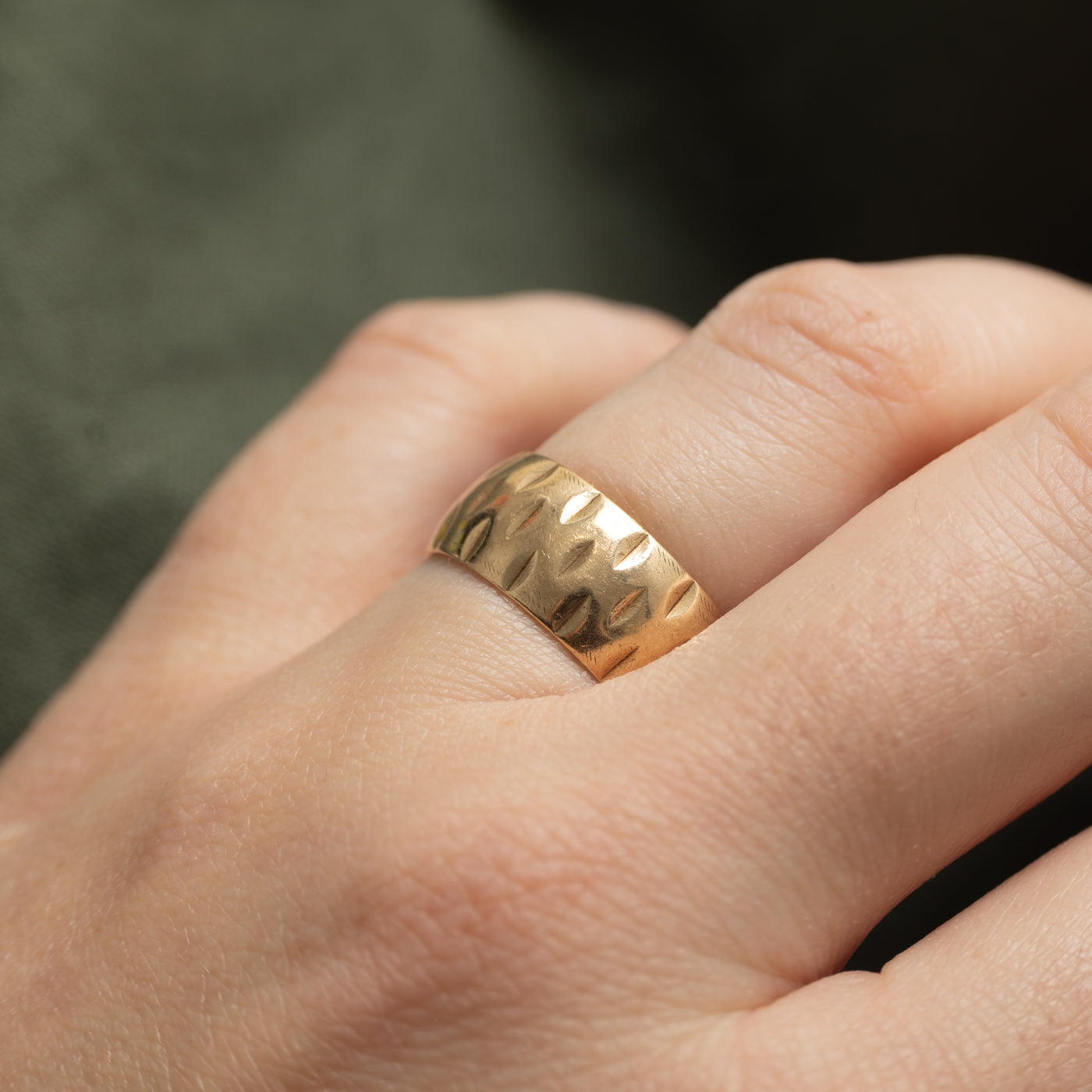 10k Yellow Gold Textured Cigar Band | 8.15mm | SZ 7