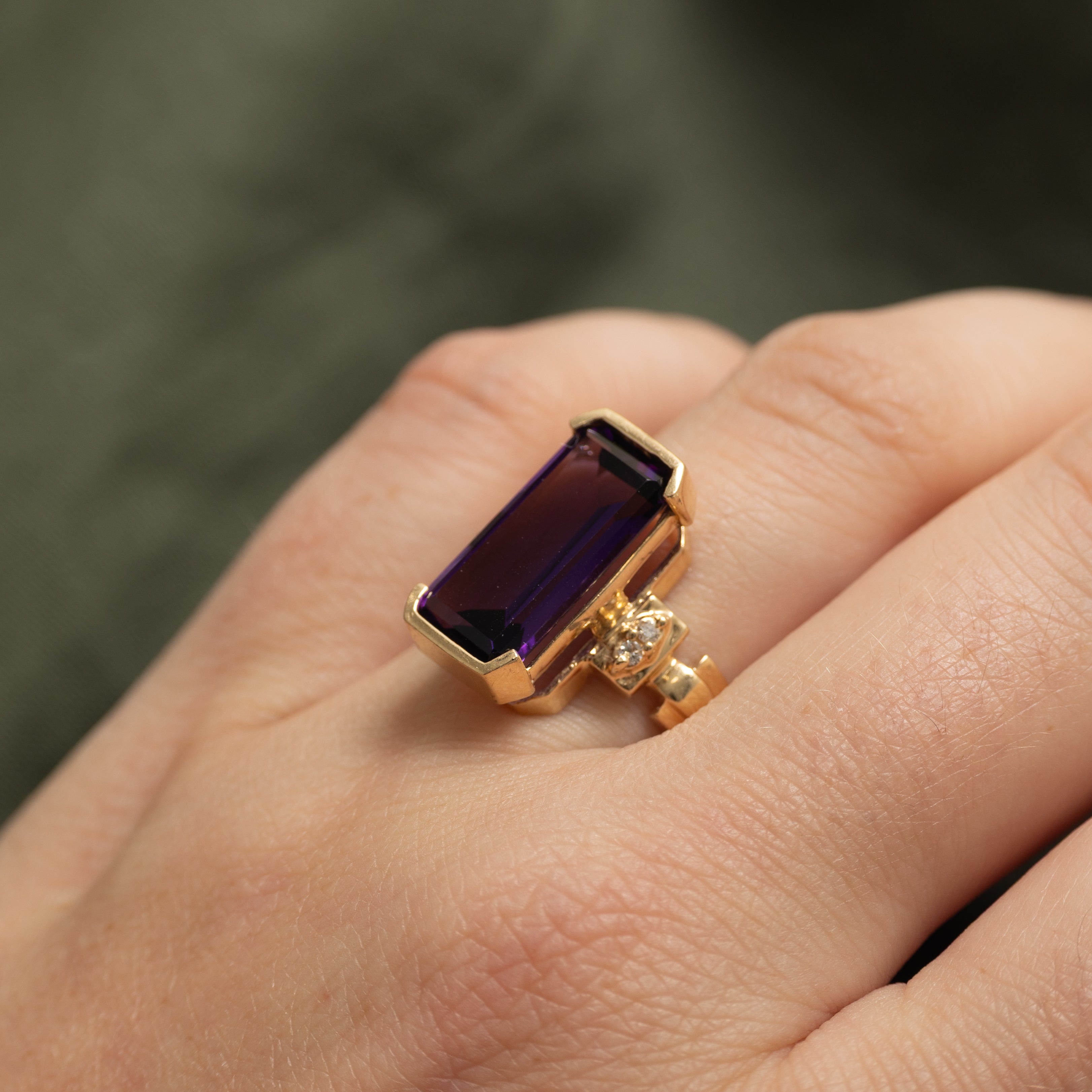 Amethyst Column & Diamond Cocktail Ring | 5.50ct, 0.04ctw | SZ 6.75