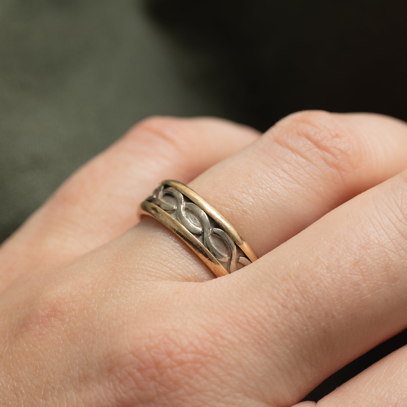 10k Two Tone Gold Woven Design Band | 6.50mm | SZ 8