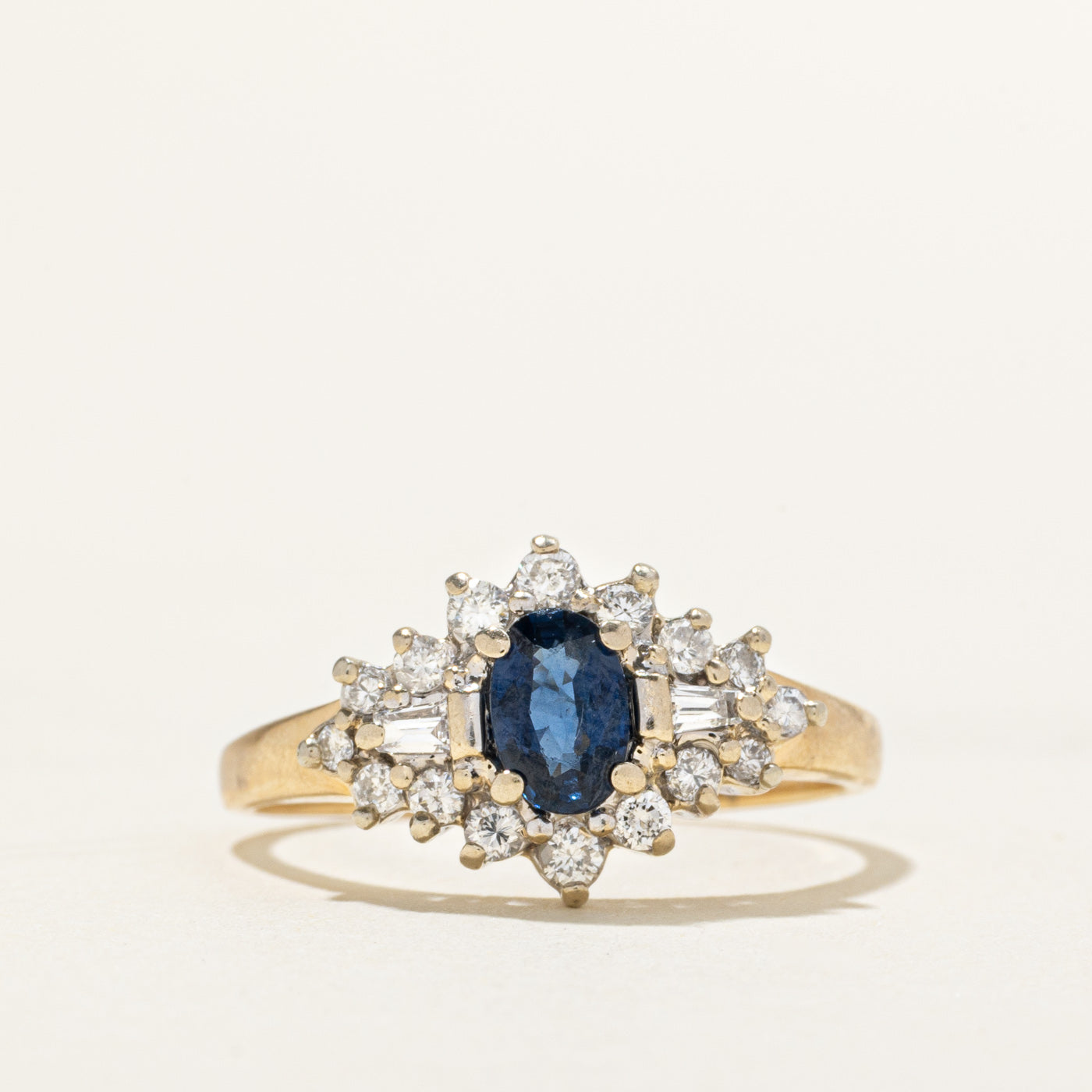 Bague halo pétales en saphir et diamants | 0,50 ct, 0,35 ct au total | Taille 7,5