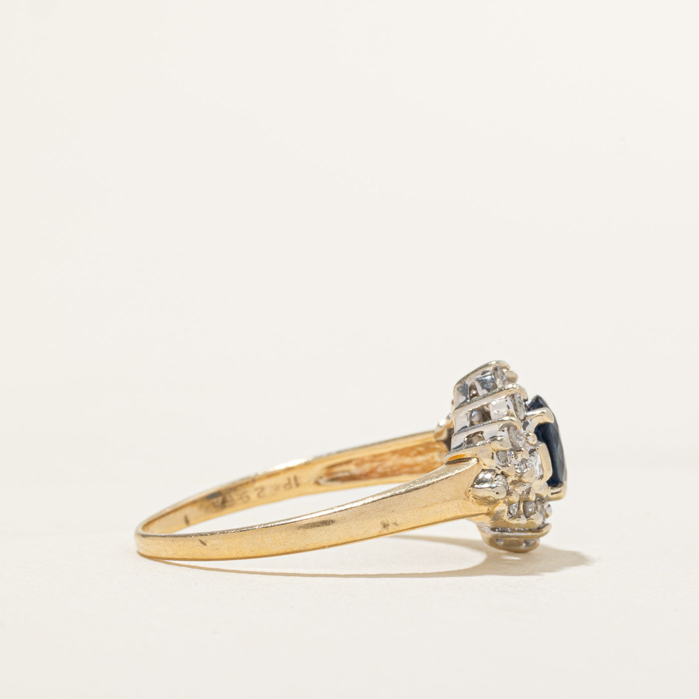 Bague halo pétales en saphir et diamants | 0,50 ct, 0,35 ct au total | Taille 7,5