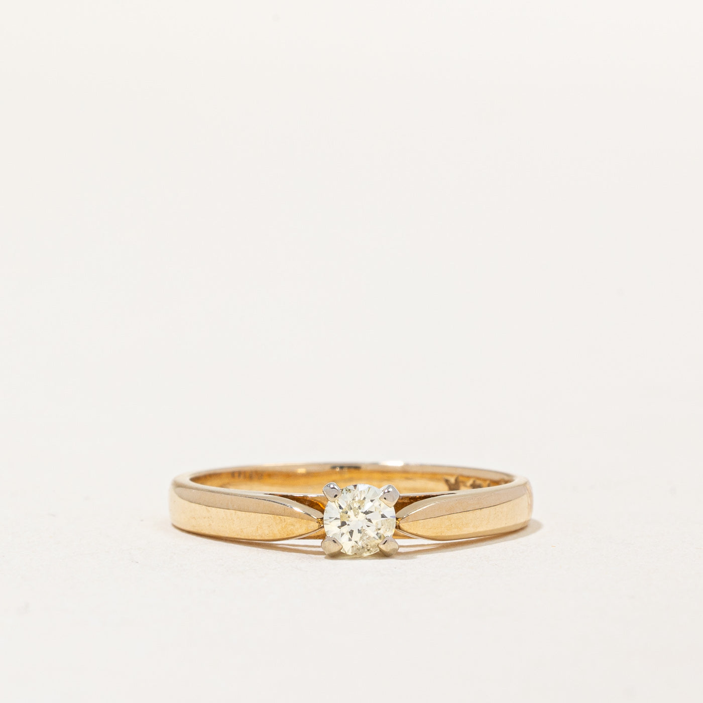 Diamond Ring | 0.20ct | SZ 6 |