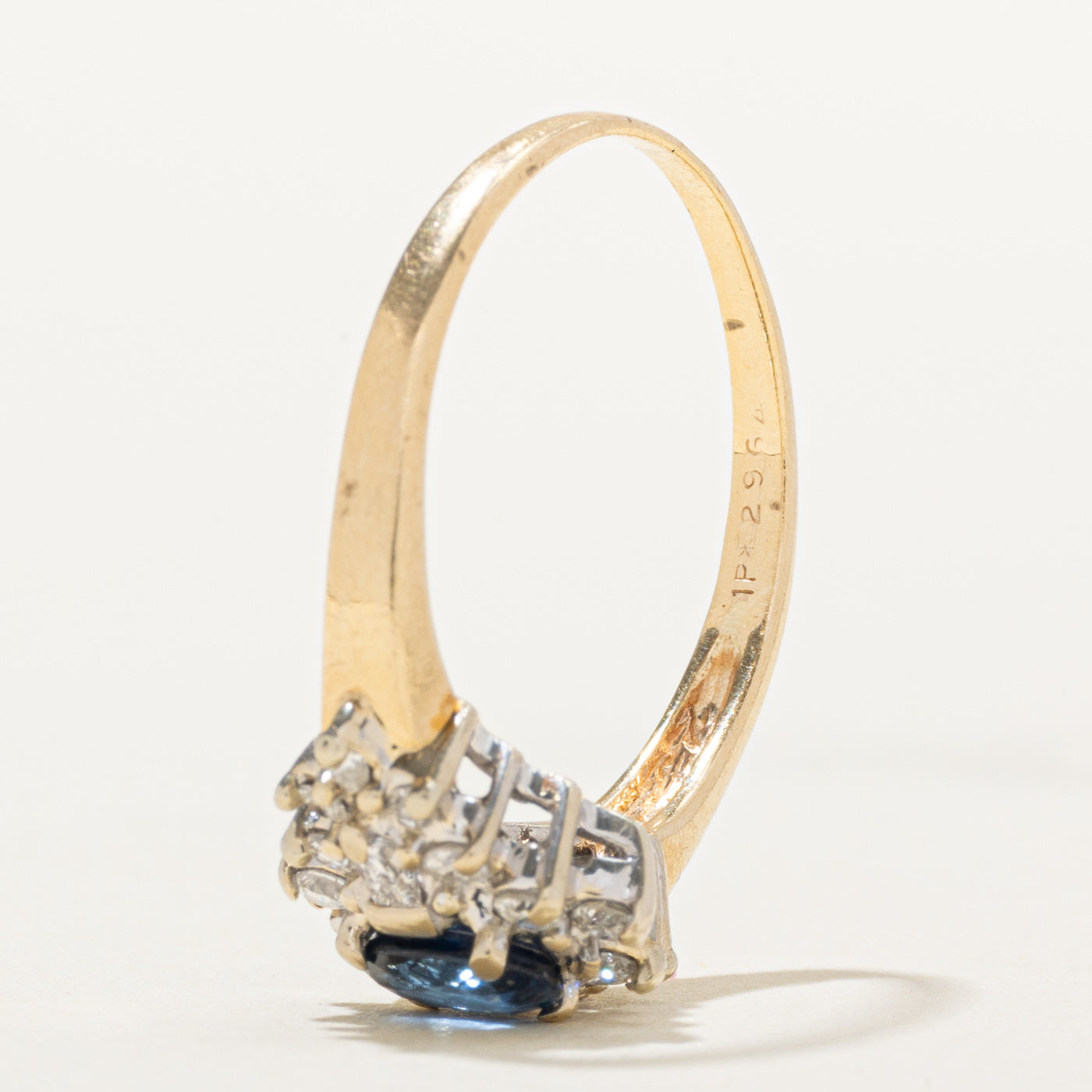 Bague halo pétales en saphir et diamants | 0,50 ct, 0,35 ct au total | Taille 7,5
