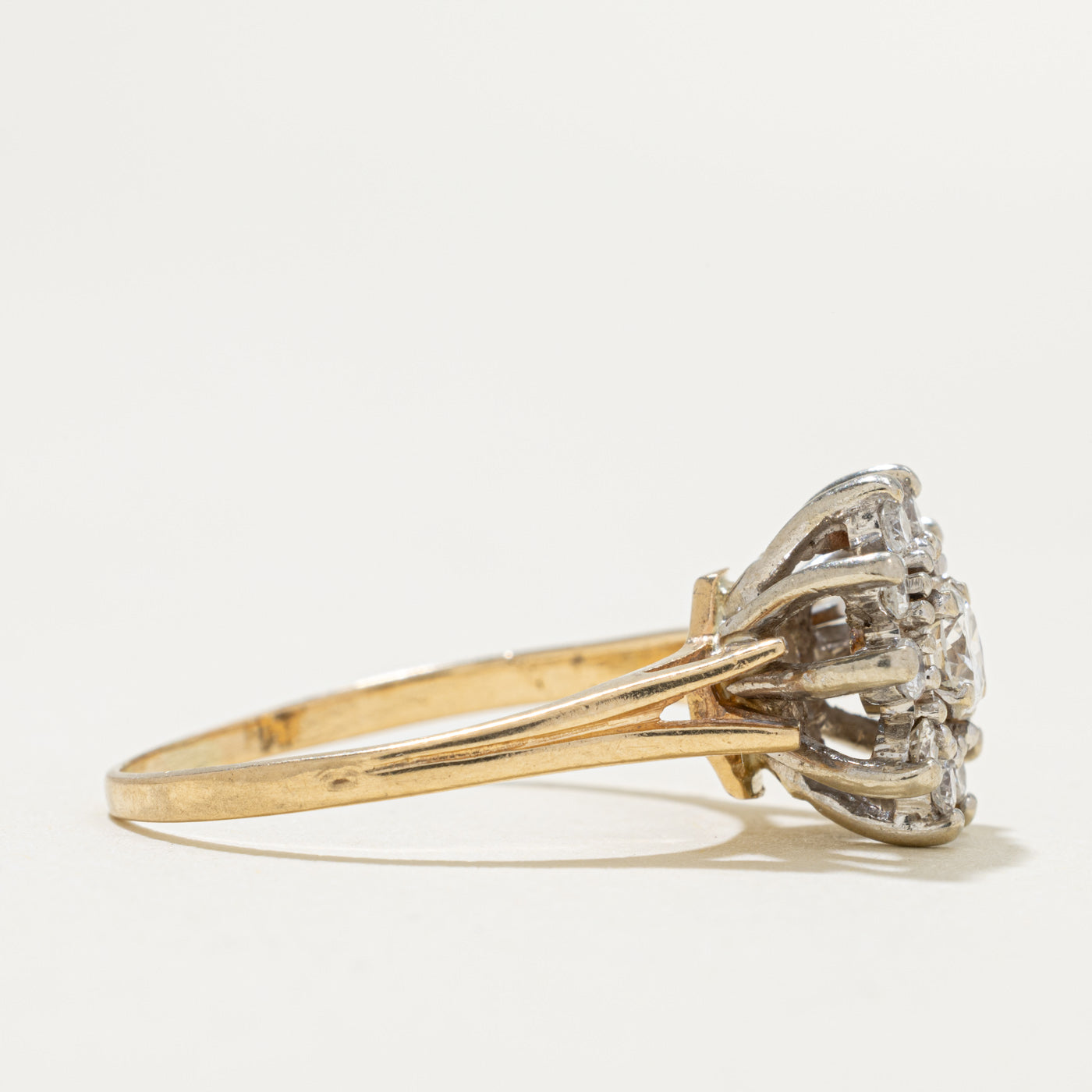 14k Diamond Halo Star Engagement Ring | 0.27ct VS2 G, 0.20ctw | SZ 8