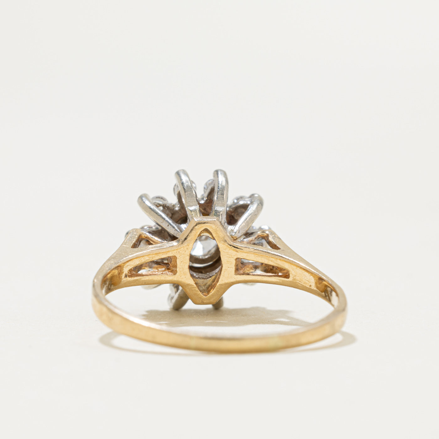 14k Diamond Halo Star Engagement Ring | 0.27ct VS2 G, 0.20ctw | SZ 8