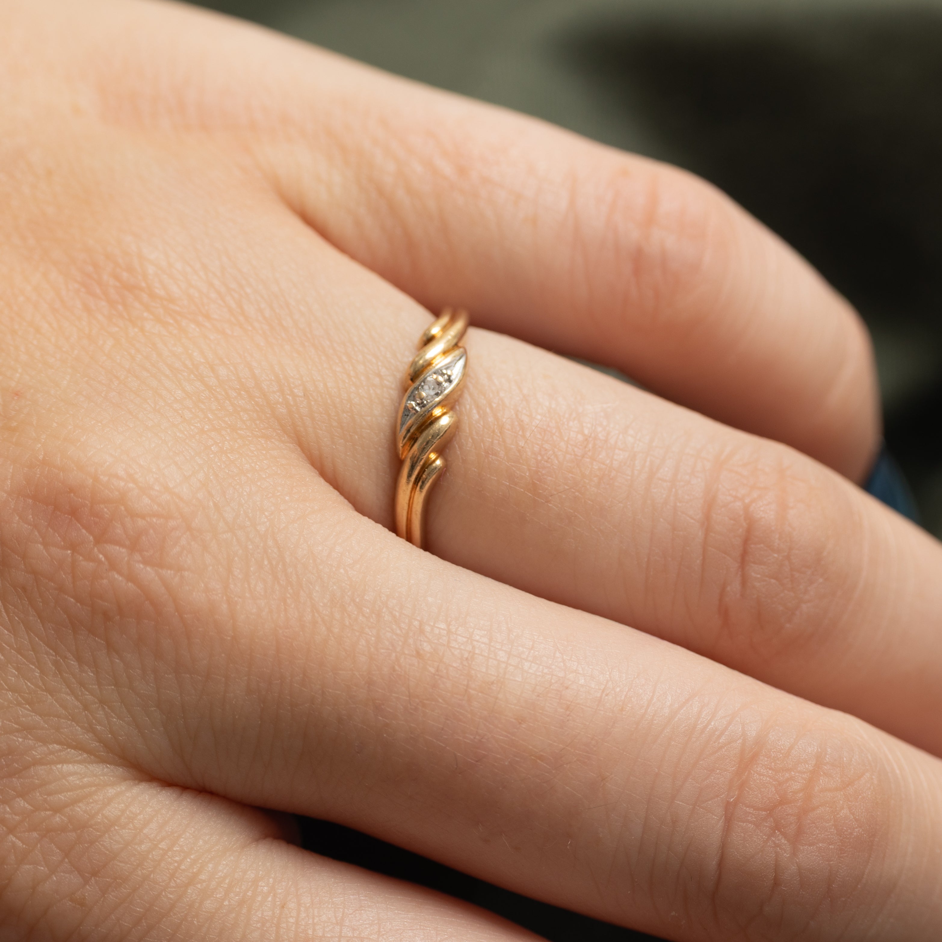 Canadian Diamond Twist Ring | SZ 6