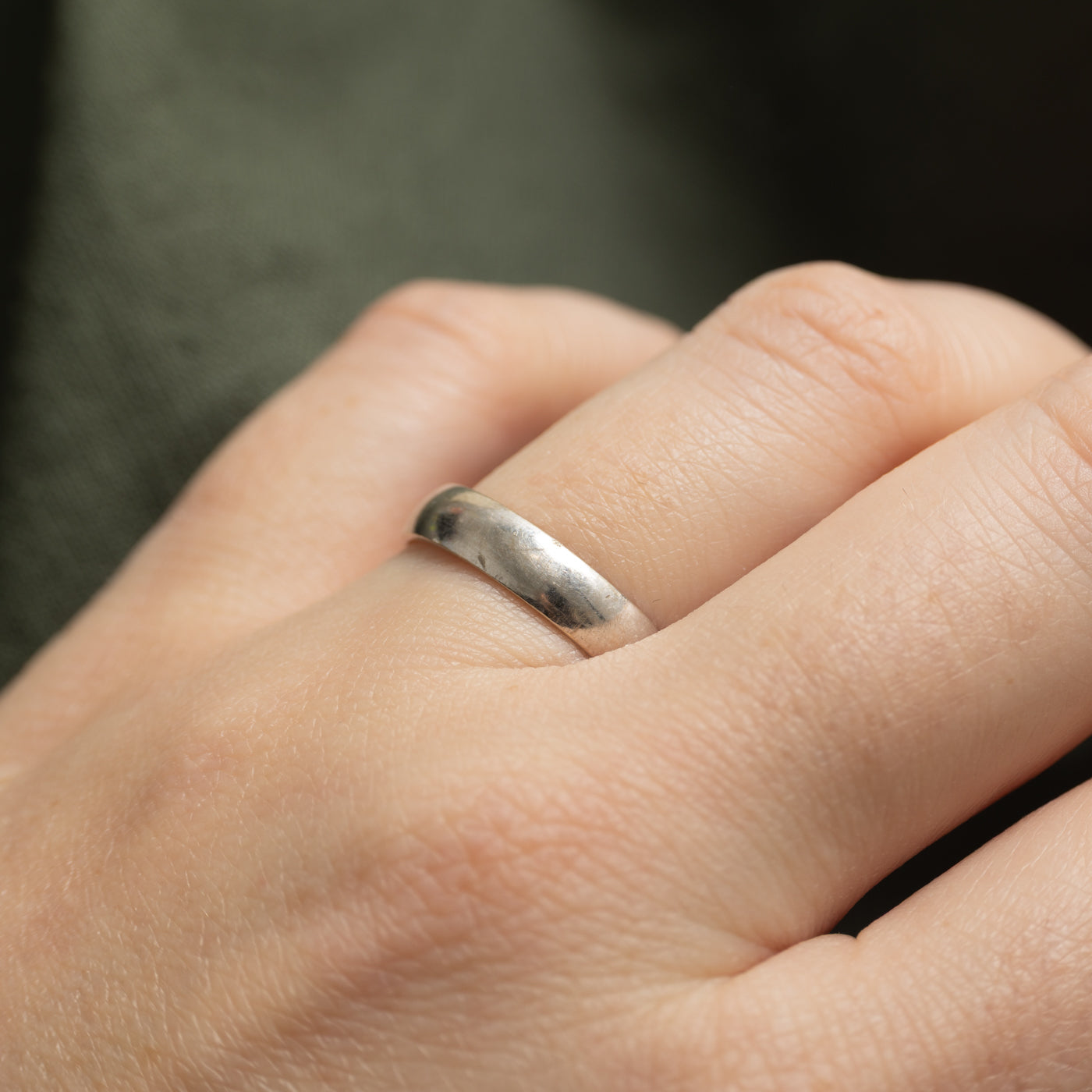 Canadian 10k White Gold Band | 4.05mm | SZ 7