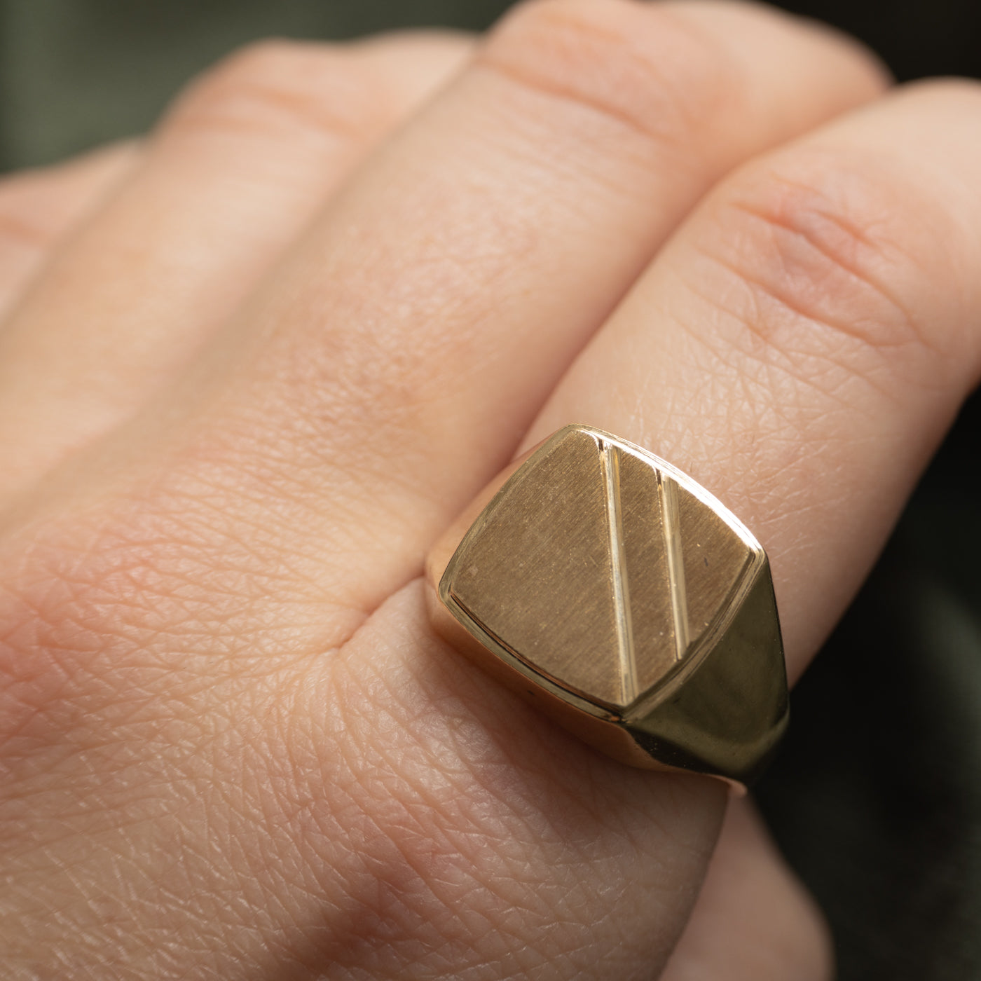 10k Yellow Gold Textured Signet Ring | SZ 10