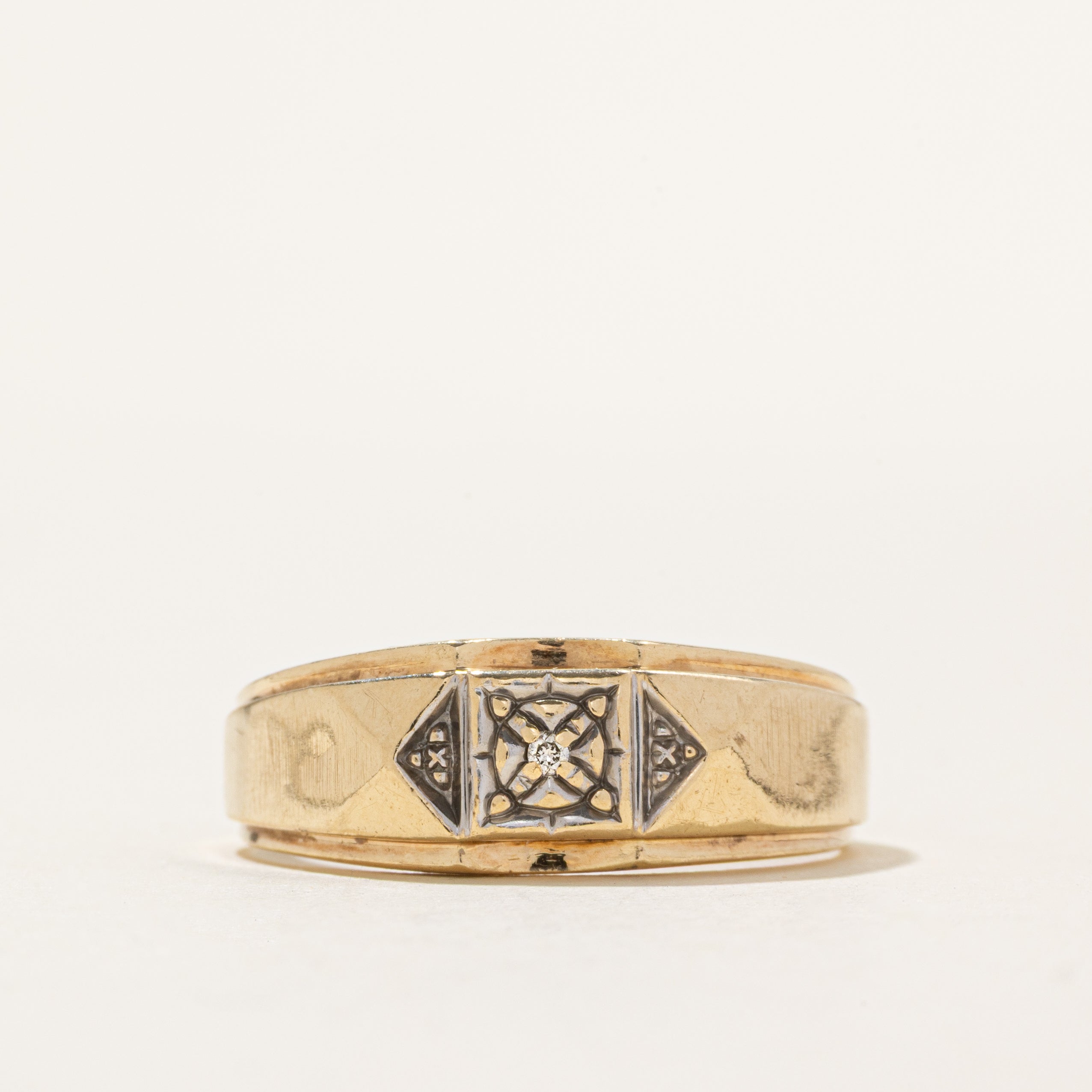10k Diamond "X" Grooved Signet Ring | SZ 11