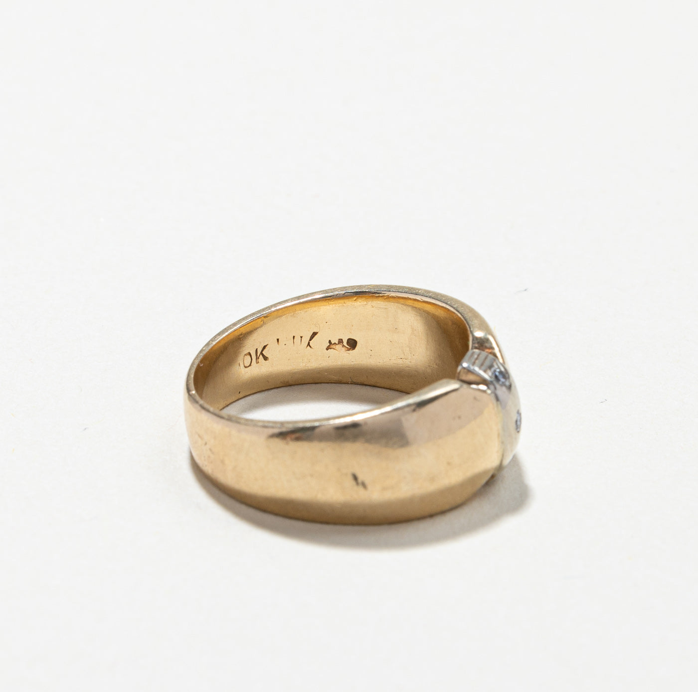 Flush Set Diamond Band | 0.02ctw | SZ 6 |