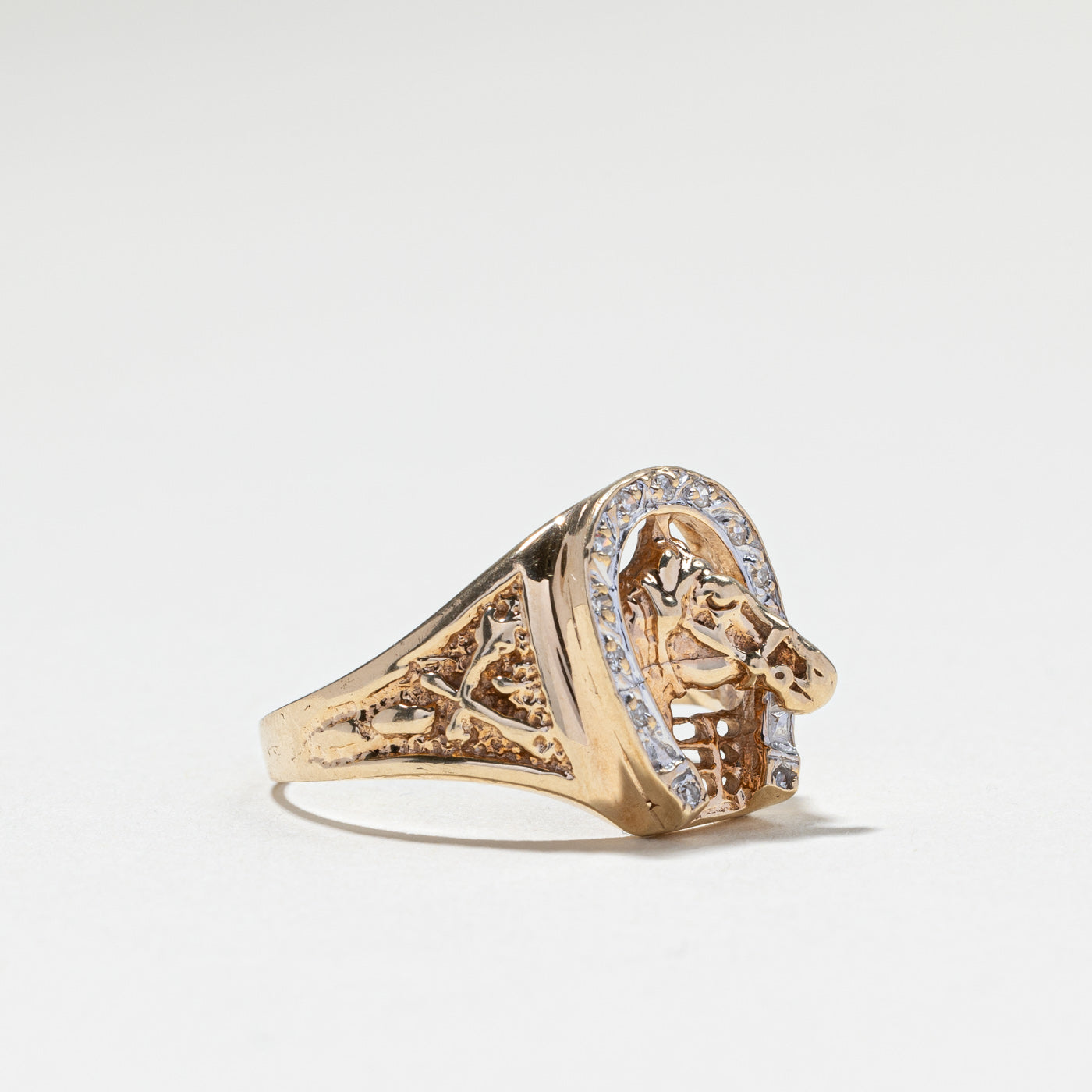 Diamond Horseshoe Ring | 0.06ctw | SZ 10.25 |