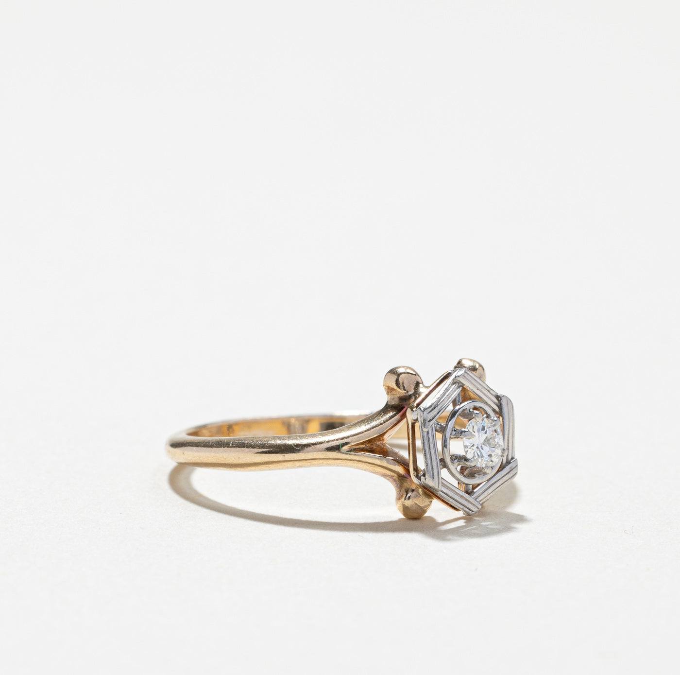 Bague solitaire en or texturé avec diamant | 0,10 ct | Taille 6 |