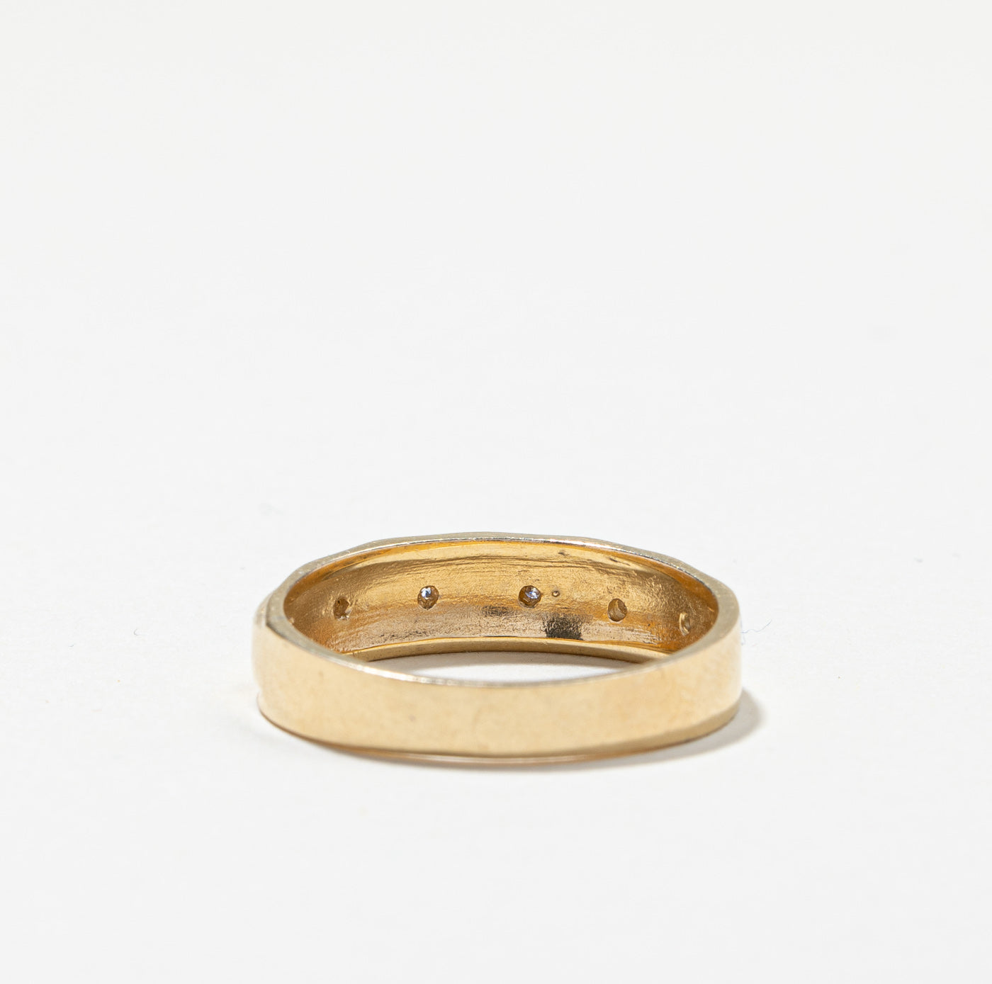 Flush Set Diamond Band | 0.09ctw | SZ 10 |