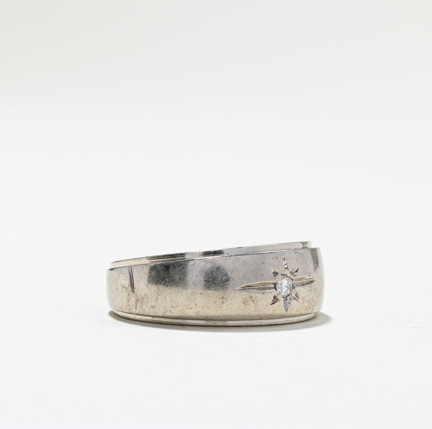 Starburst Diamond Band | 0.03ct | SZ 7.5 |
