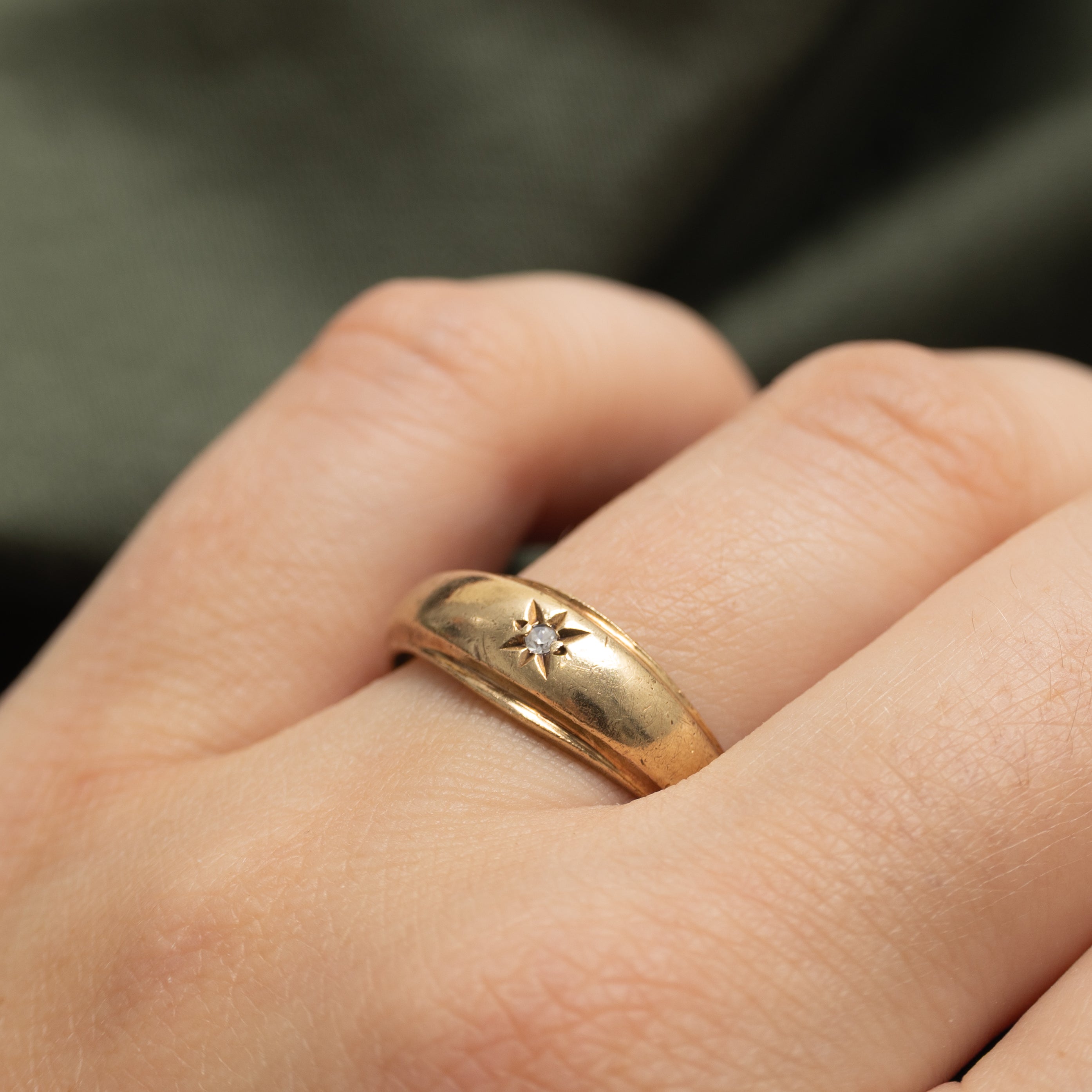 18k Star Set Diamond Grooved Dome Ring | SZ 9.25