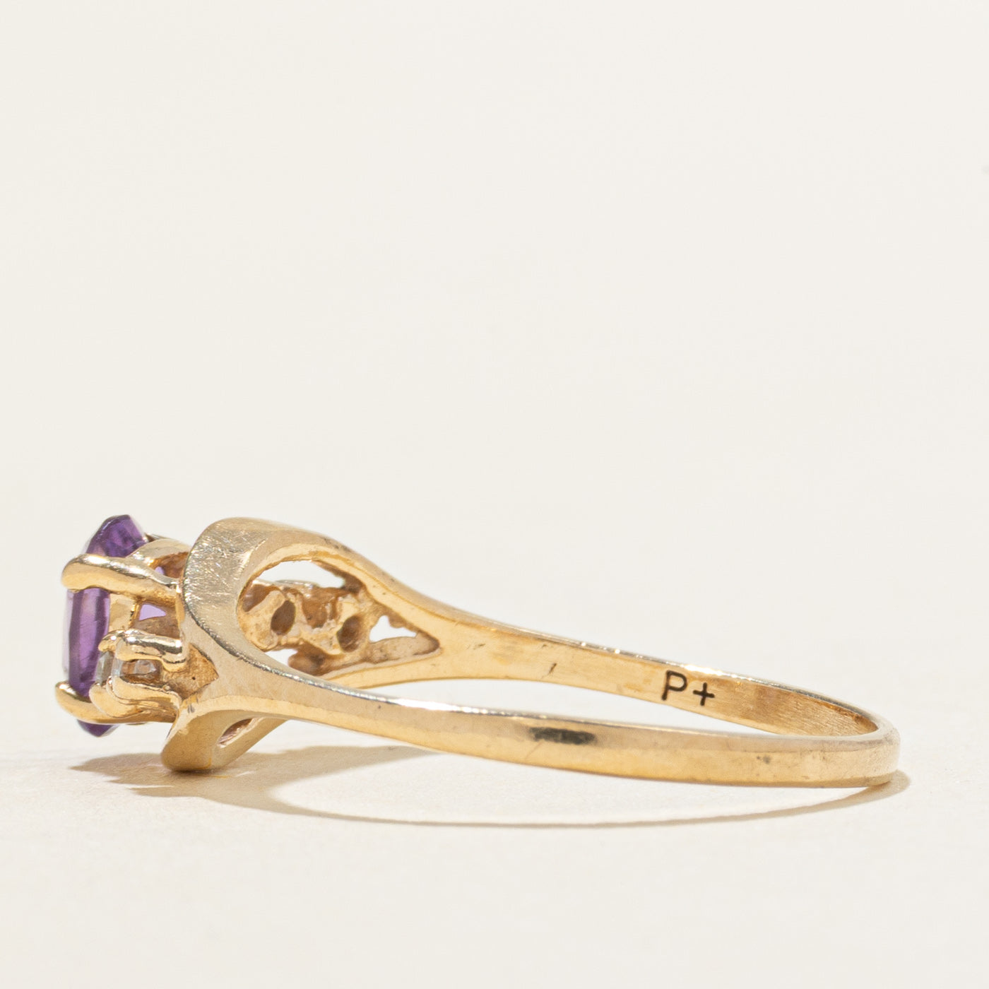 Oval Cut Amethyst & Diamond Cluster Wave Ring | 0.37ct, 0.08ctw | SZ 6.25