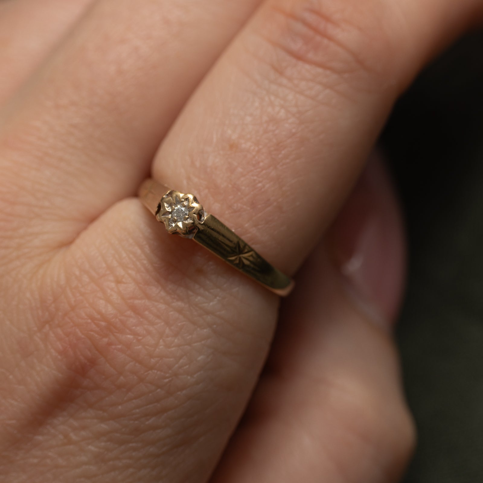 1987 London Diamond Ring | 0.01ct | SZ 8