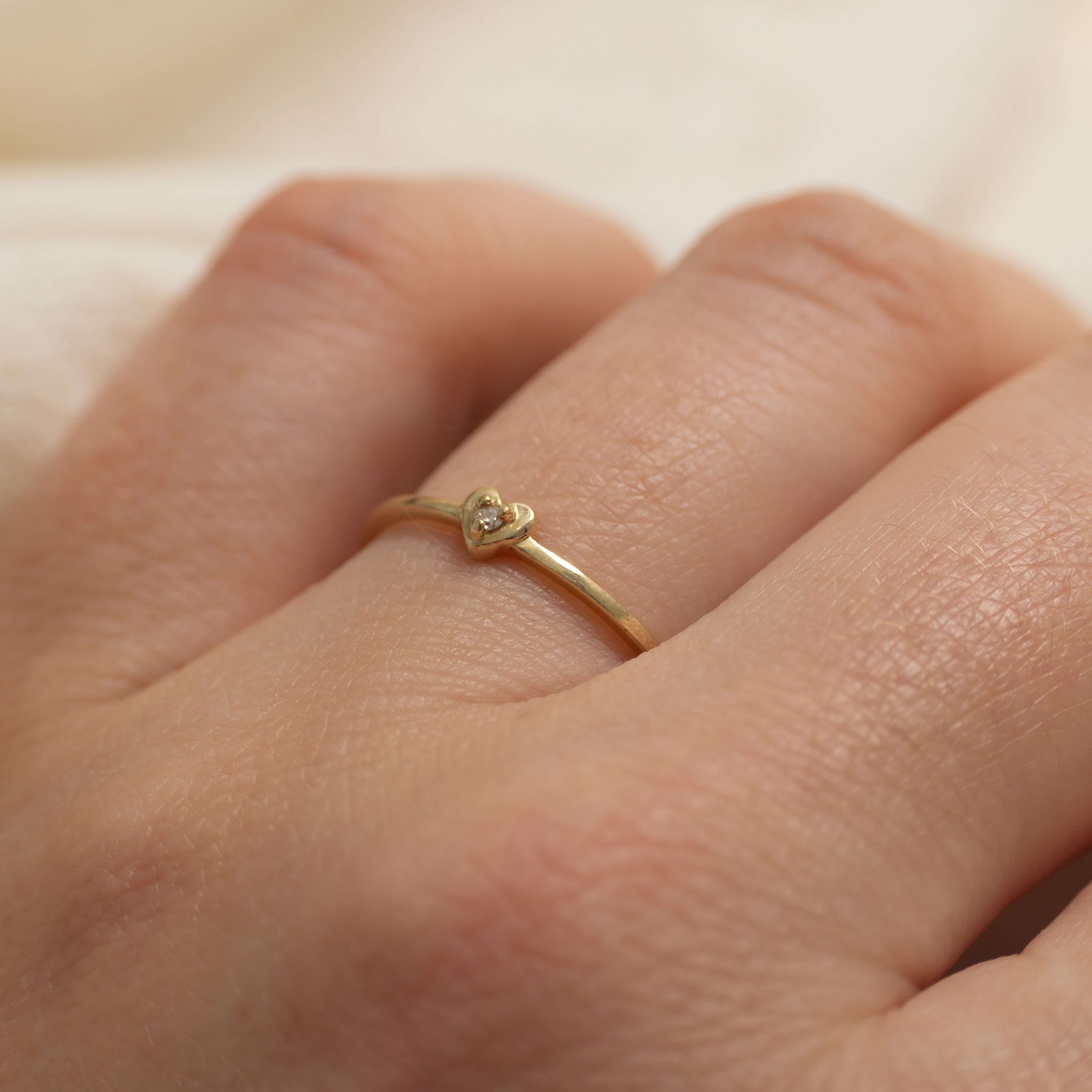 10k Diamond Thin Heart Ring | SZ 6