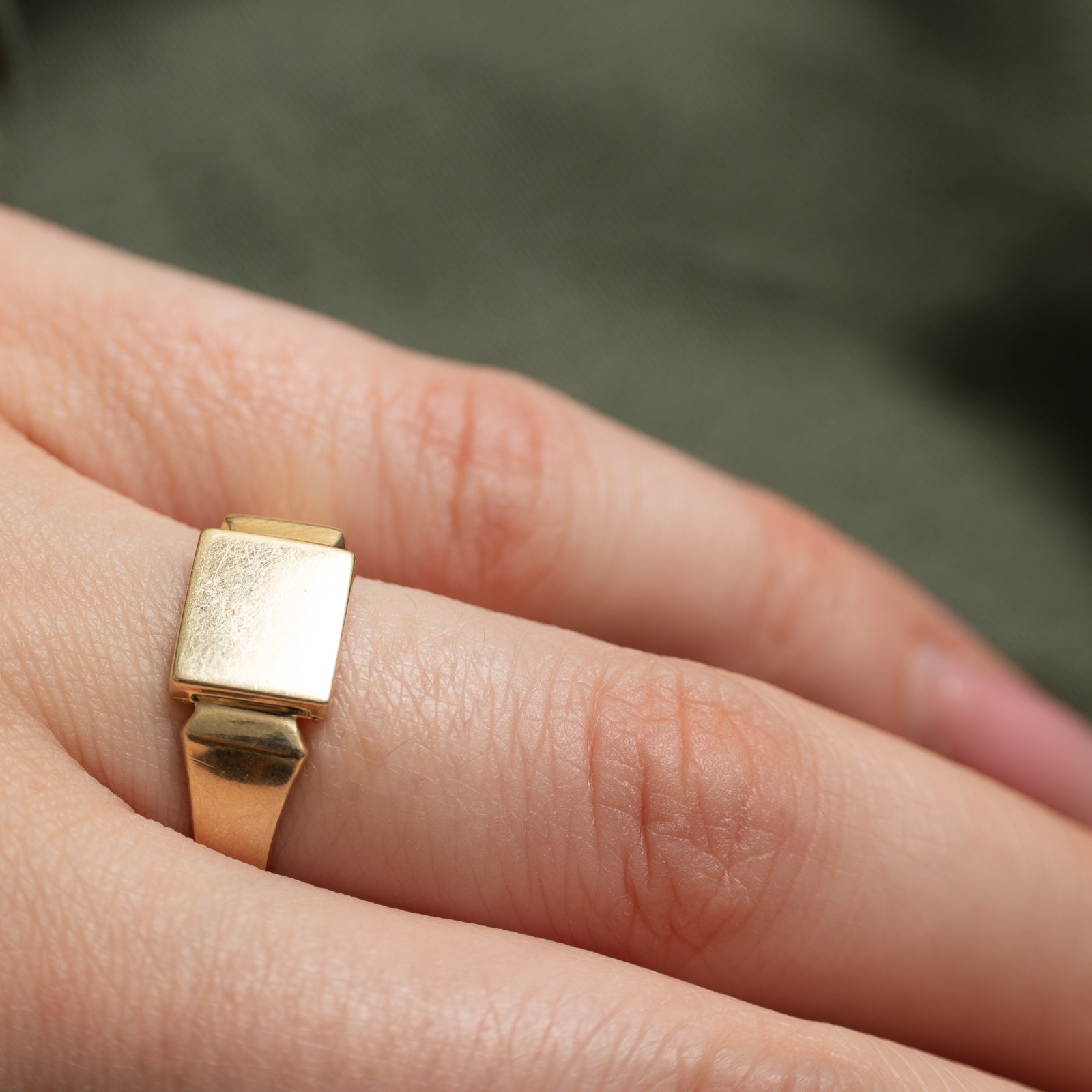 10k Yellow Gold Plain Signet Ring | SZ 8