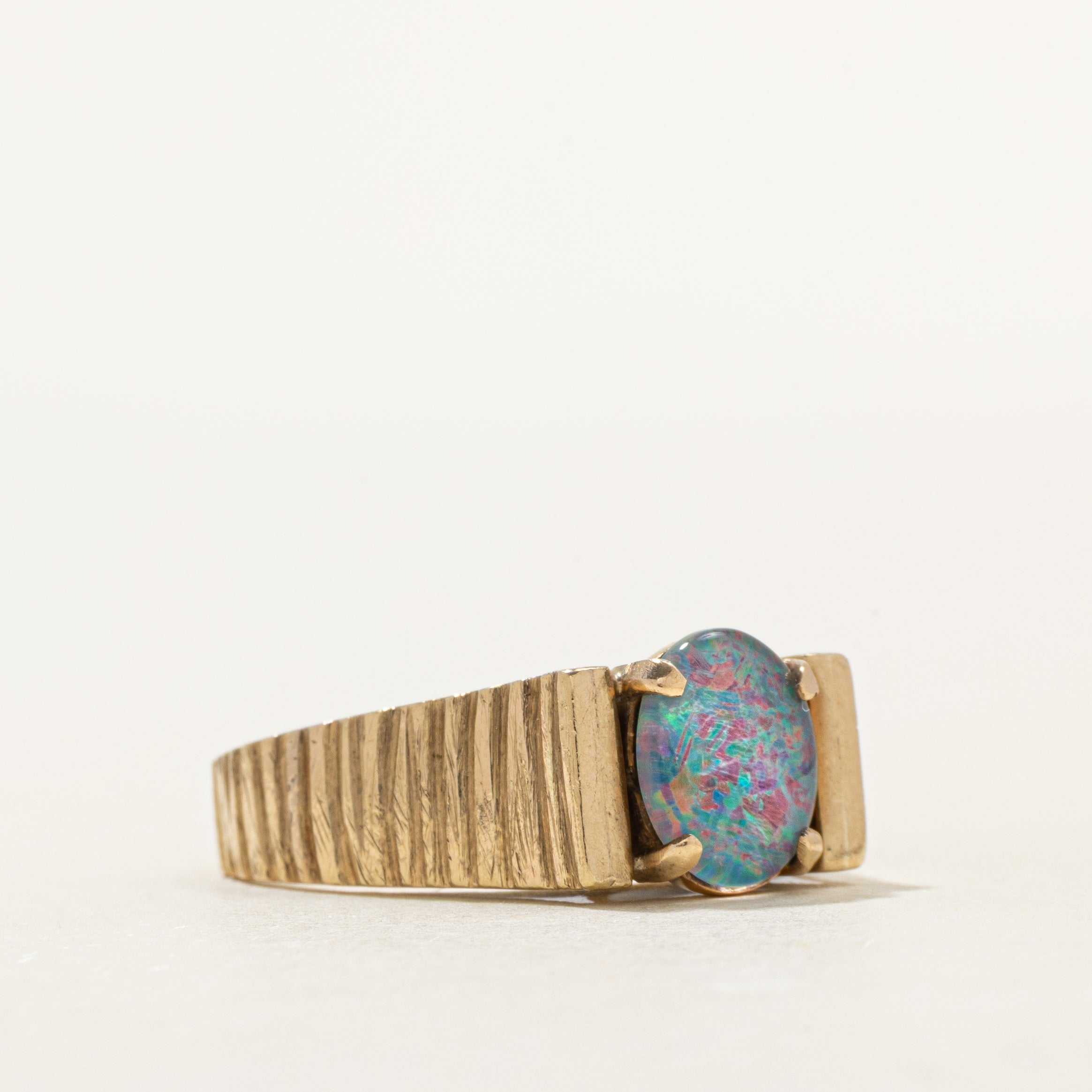 Oval Cabochon Opal Fluted Ring | 0.70ct | SZ 6.5