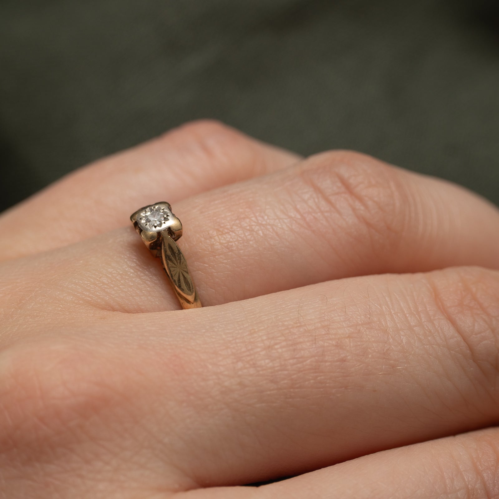 Bague en diamant unique Londres 1975 | 0,03 ct | Taille 5