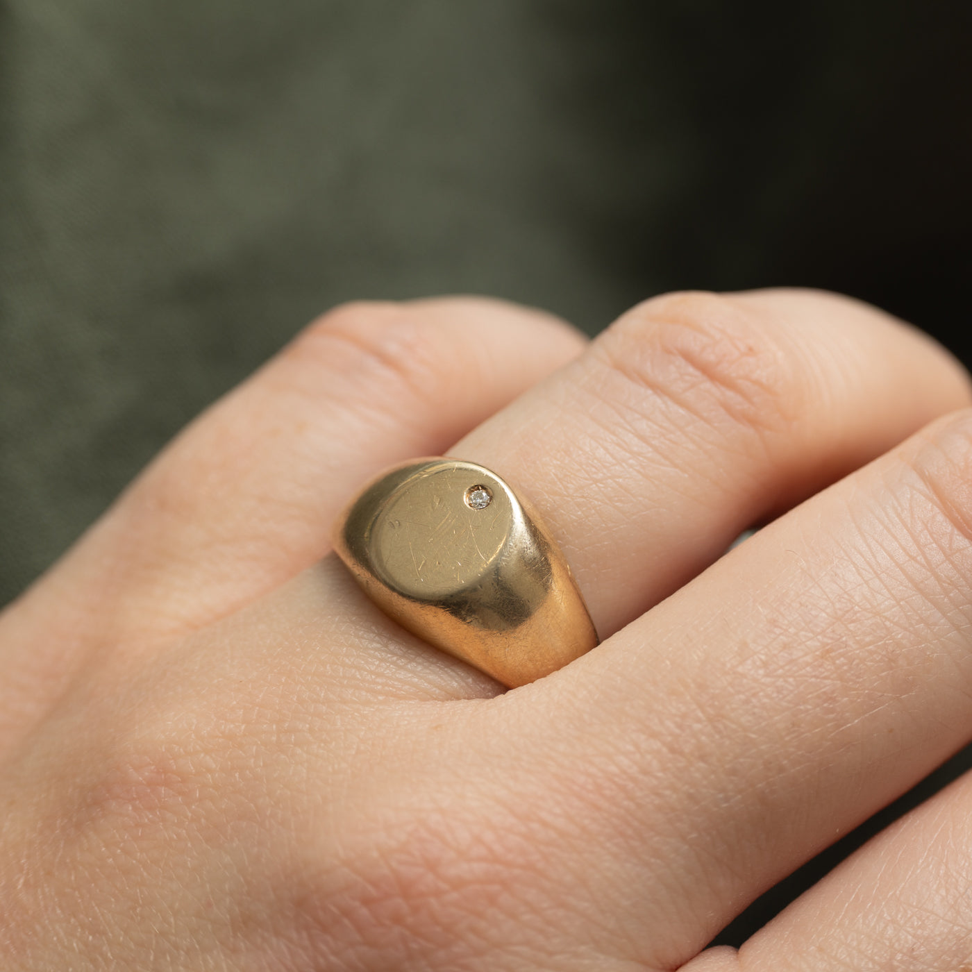 Single Diamond Signet Ring | SZ 7