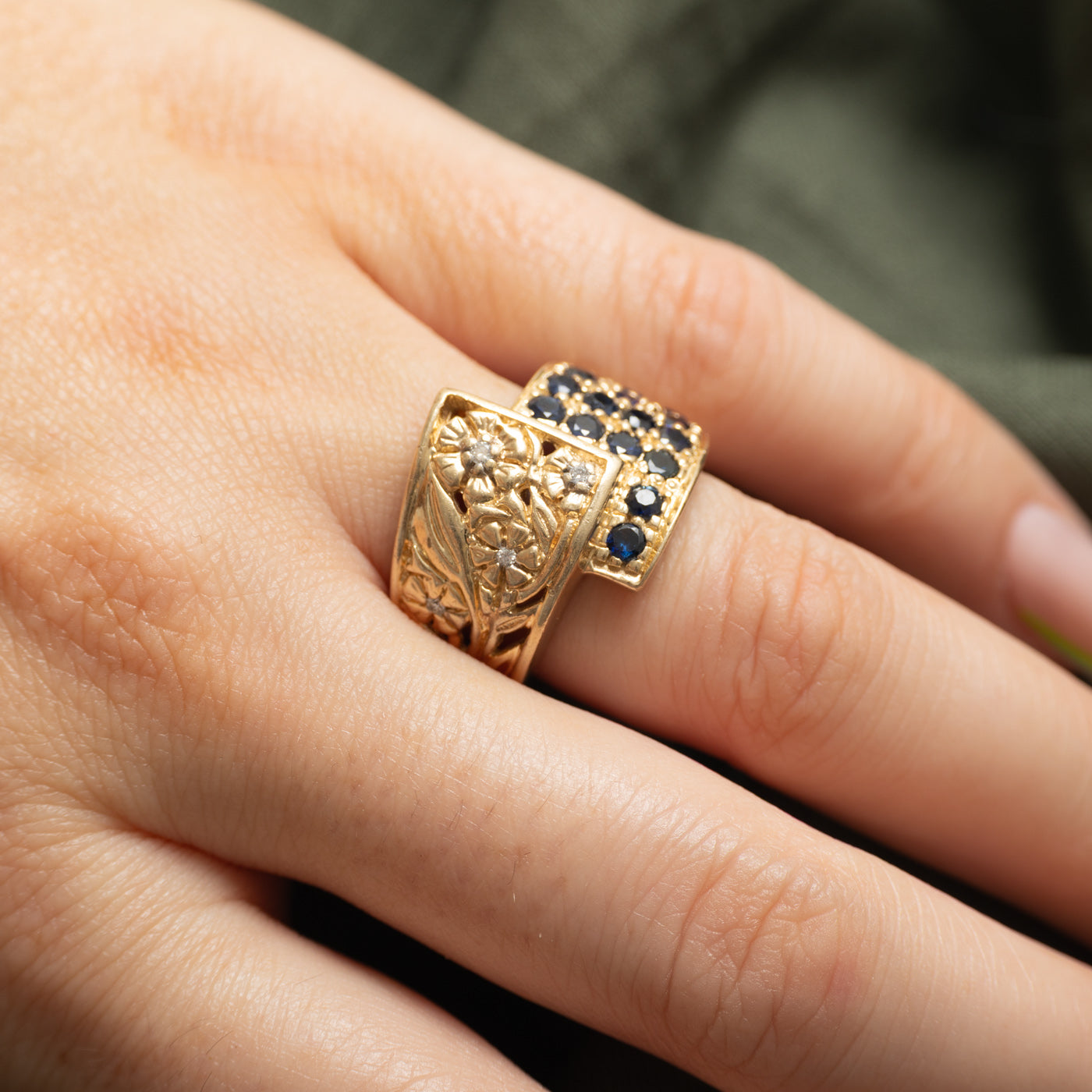 Sapphire Grid & Diamond Scattered Engraved Flower Ring | 1.10ctw, 0.04ctw | SZ 7