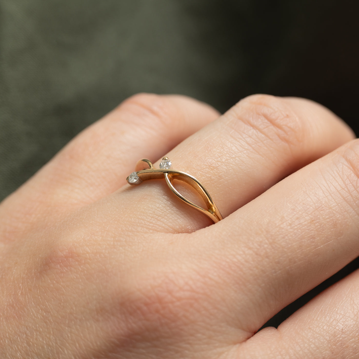 Diamond Cross Over Ring | SZ 8