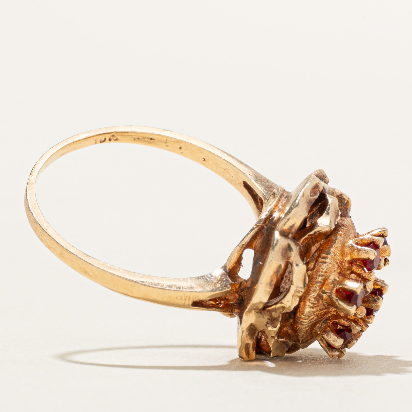 Red Pasté Glass Floral Cocktail Ring | 0.30ctw | SZ 5.25