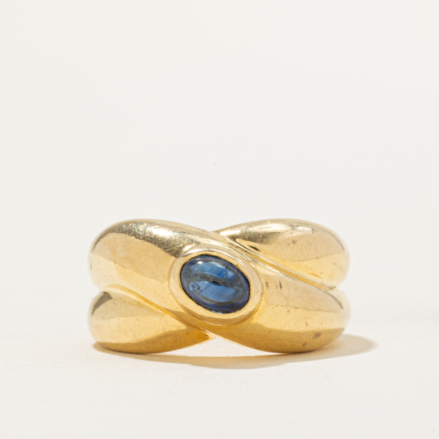 18k Solitaire Sapphire Chunky Cross Over Ring | 0.87ct | SZ 6.5