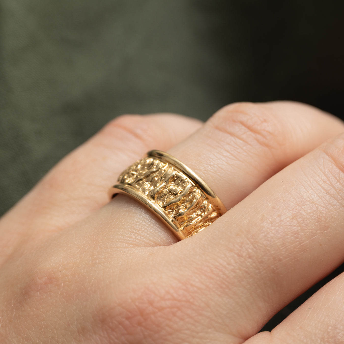 'Birks' 14k Yellow Gold Textured Cigar Band | SZ 8.75