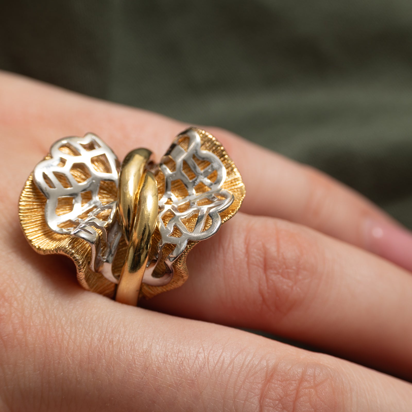 14k Two Tone Gold Abstract Design Cocktail Ring | SZ 8