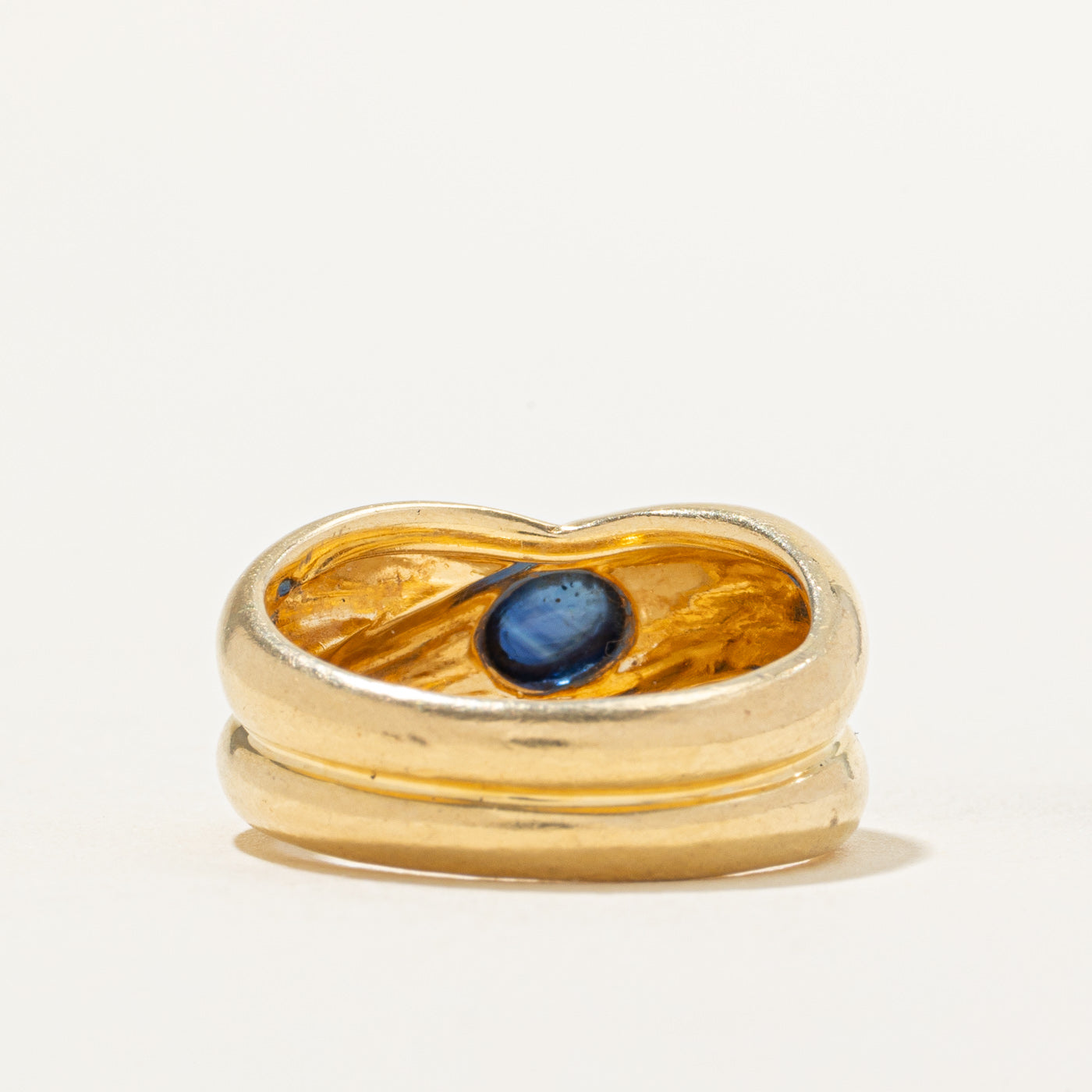 18k Solitaire Sapphire Chunky Cross Over Ring | 0.87ct | SZ 6.5