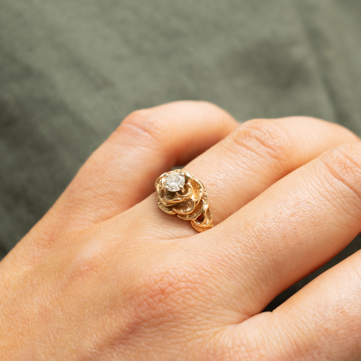Retro Solitaire Diamond Nuggety Floral Ring | 0.30ct | SZ 6.5