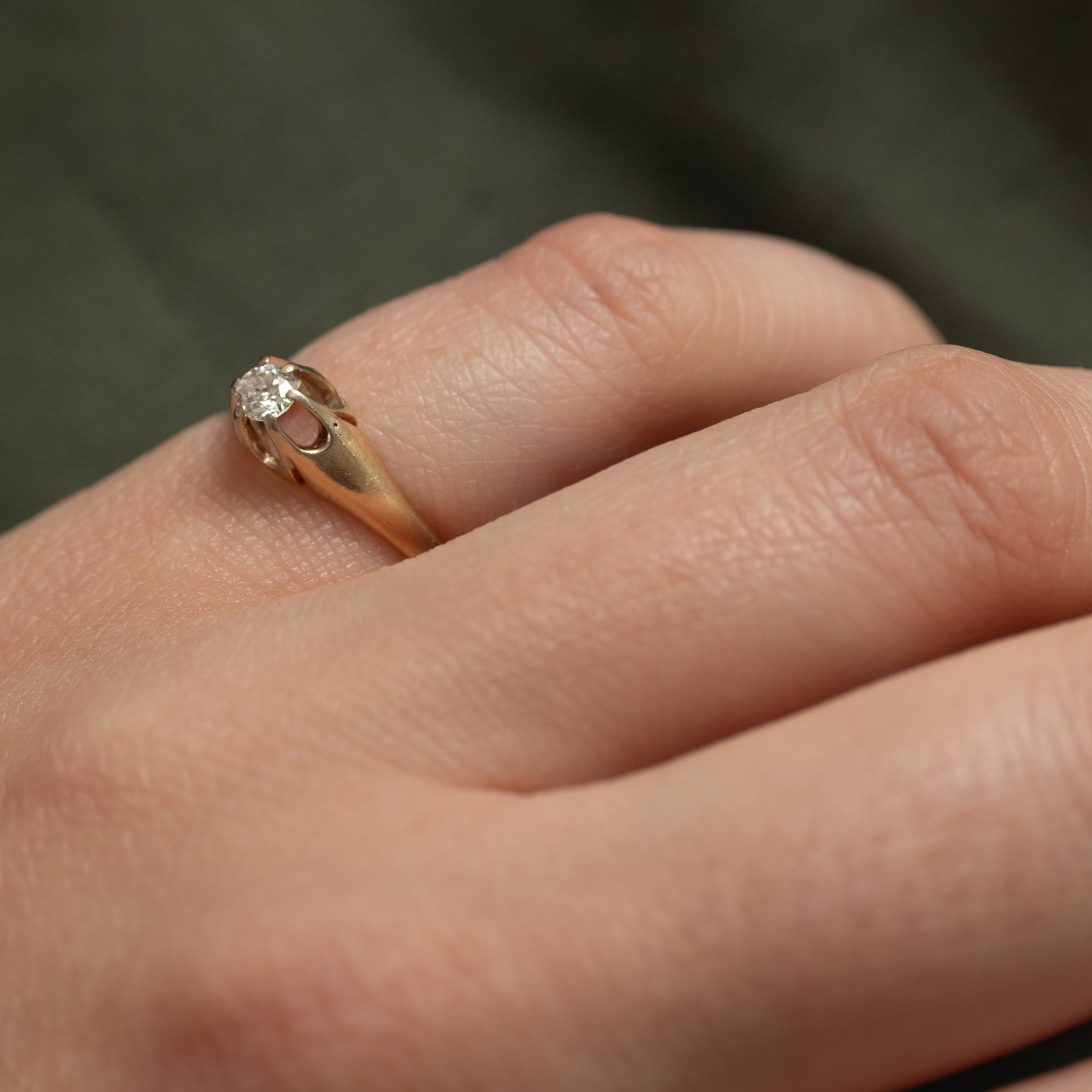 Canadian Pseudo Hallmarked Belcher Set Diamond Ring | 0.13ct | SZ 4