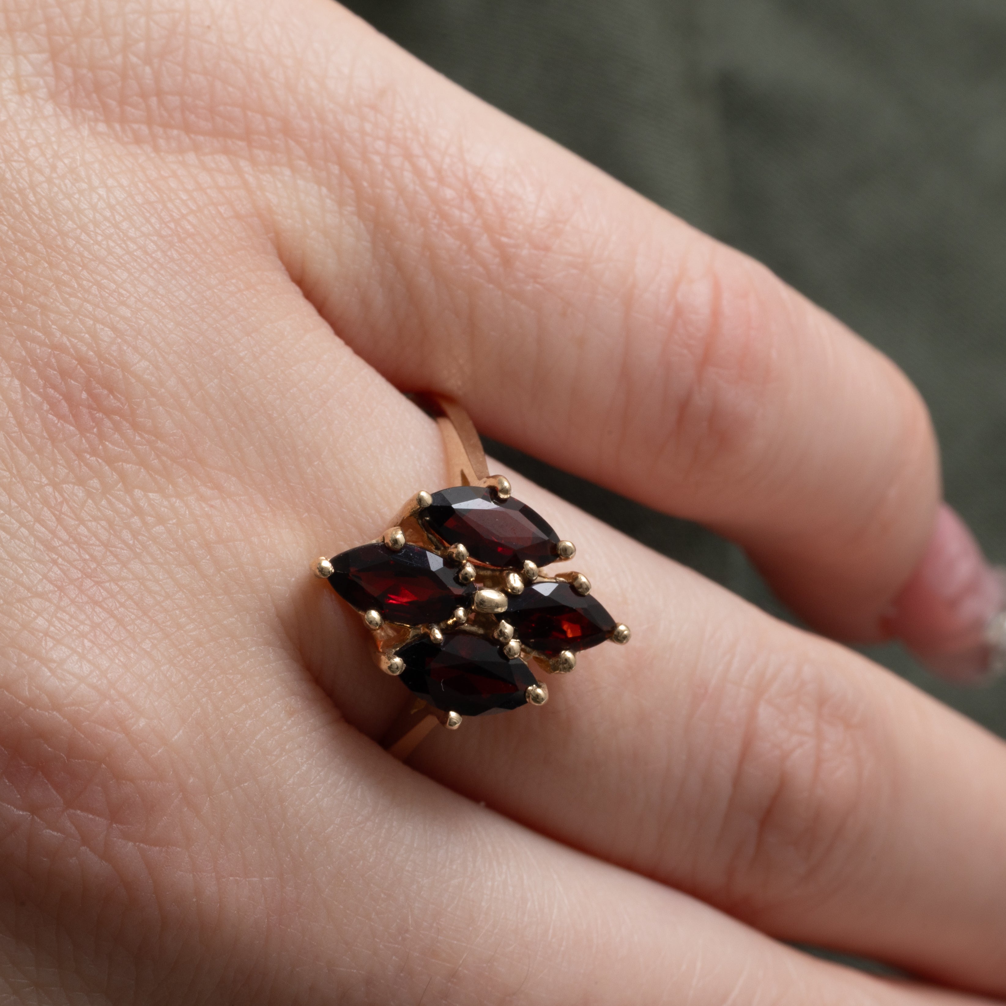 Four Stone Garnet Cluster Ring | 6.0ctw | SZ 9.0 |