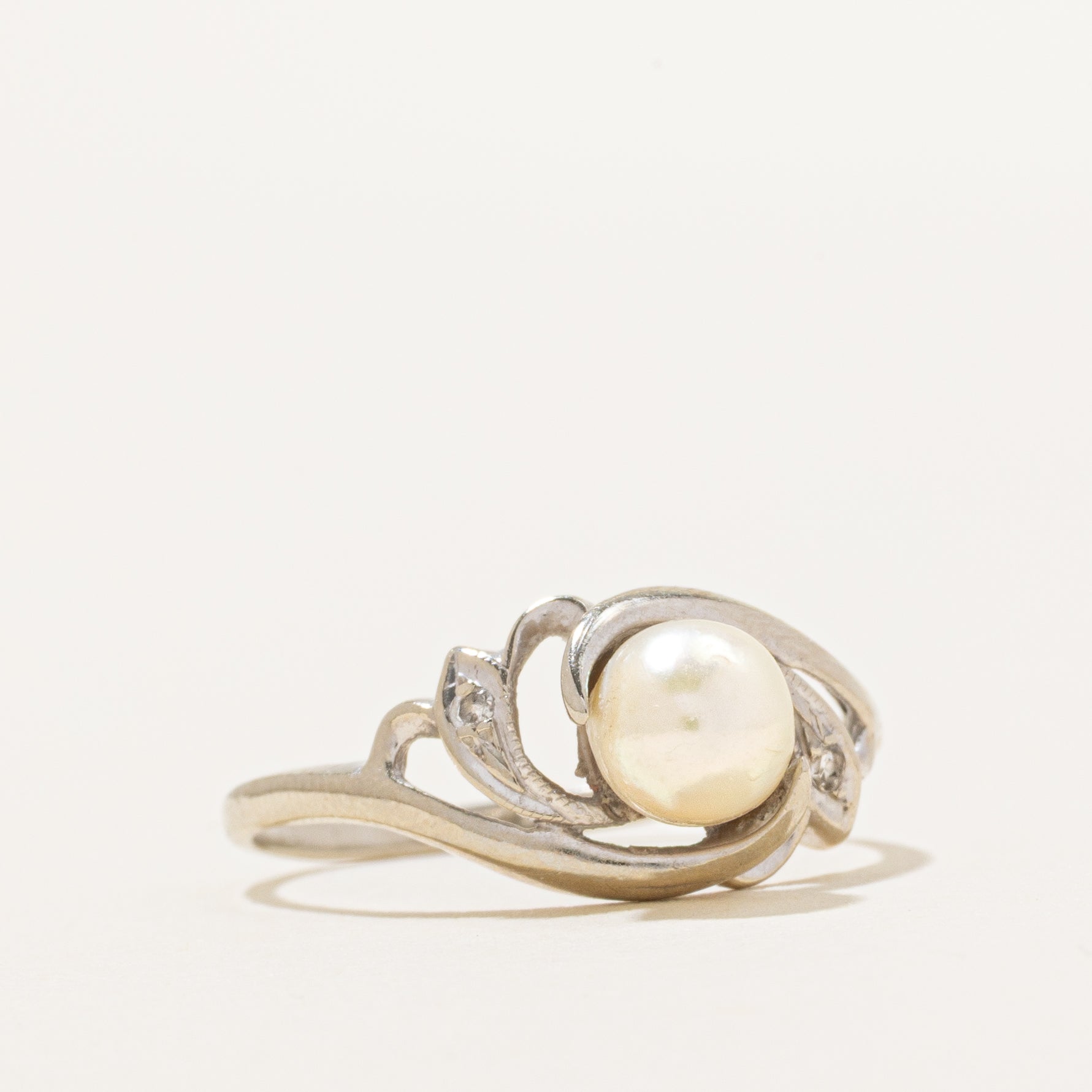 Pearl & Diamond Ring | 0.02ctw | SZ 6.5